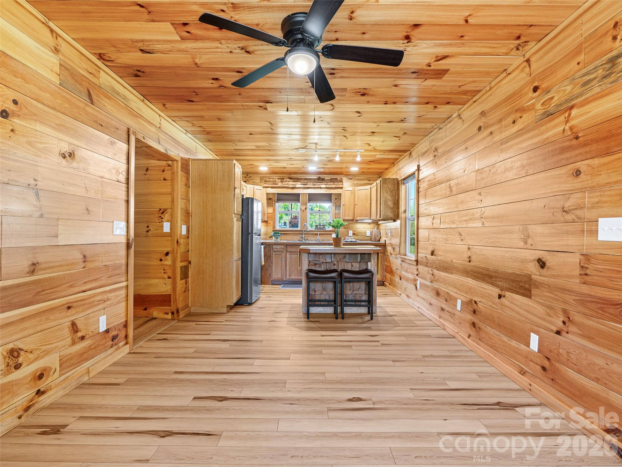 5881 US 23 Highway — Mars Hill