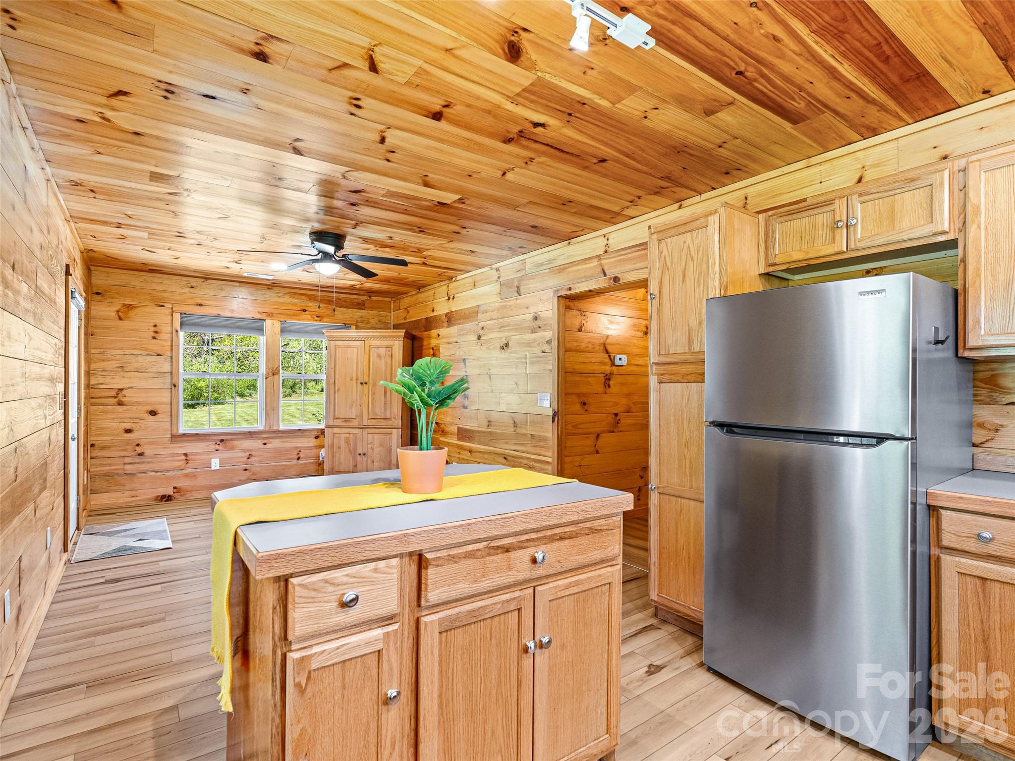5881 US 23 Highway — Mars Hill