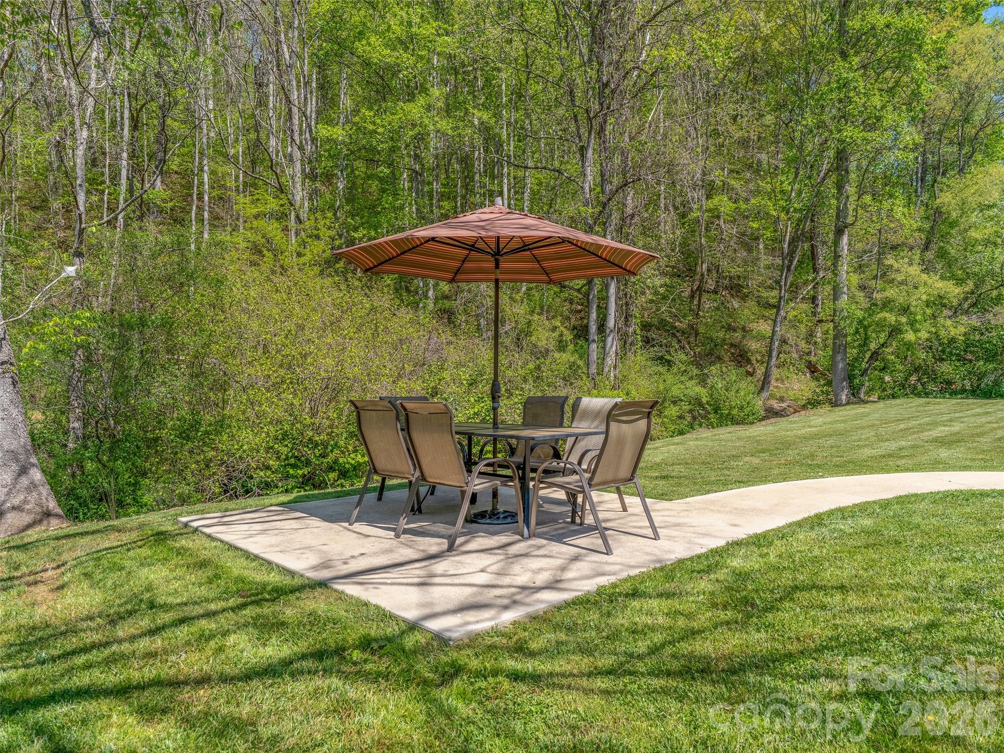 5881 US 23 Highway — Mars Hill