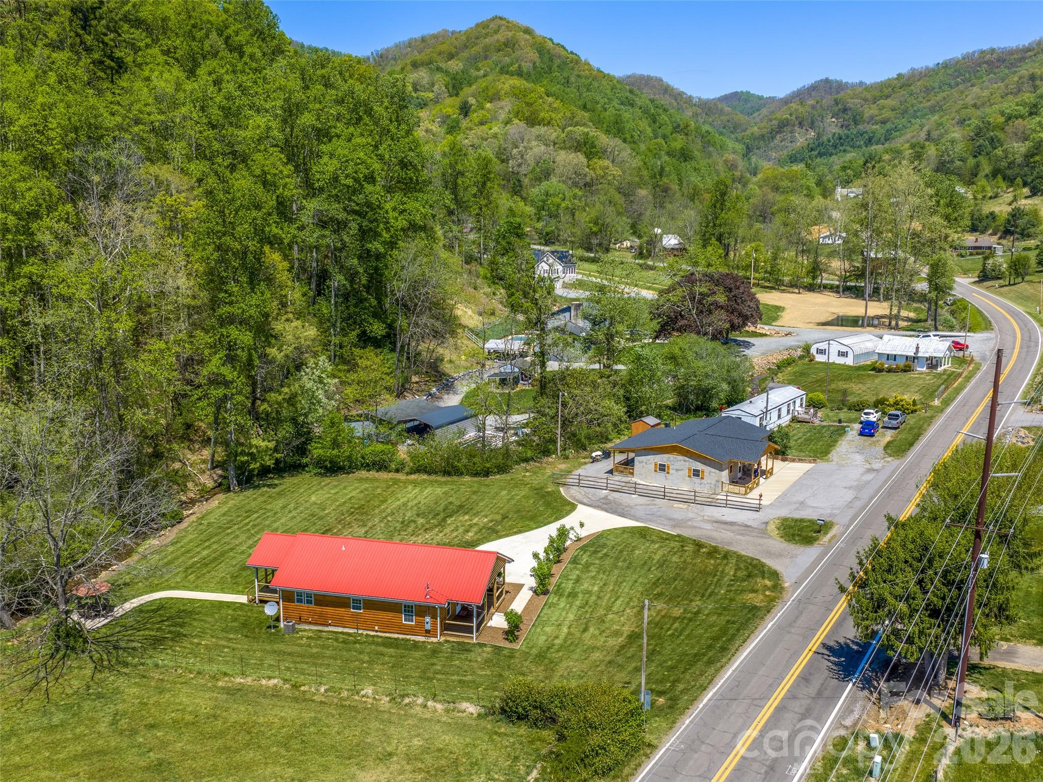5881 US 23 Highway — Mars Hill