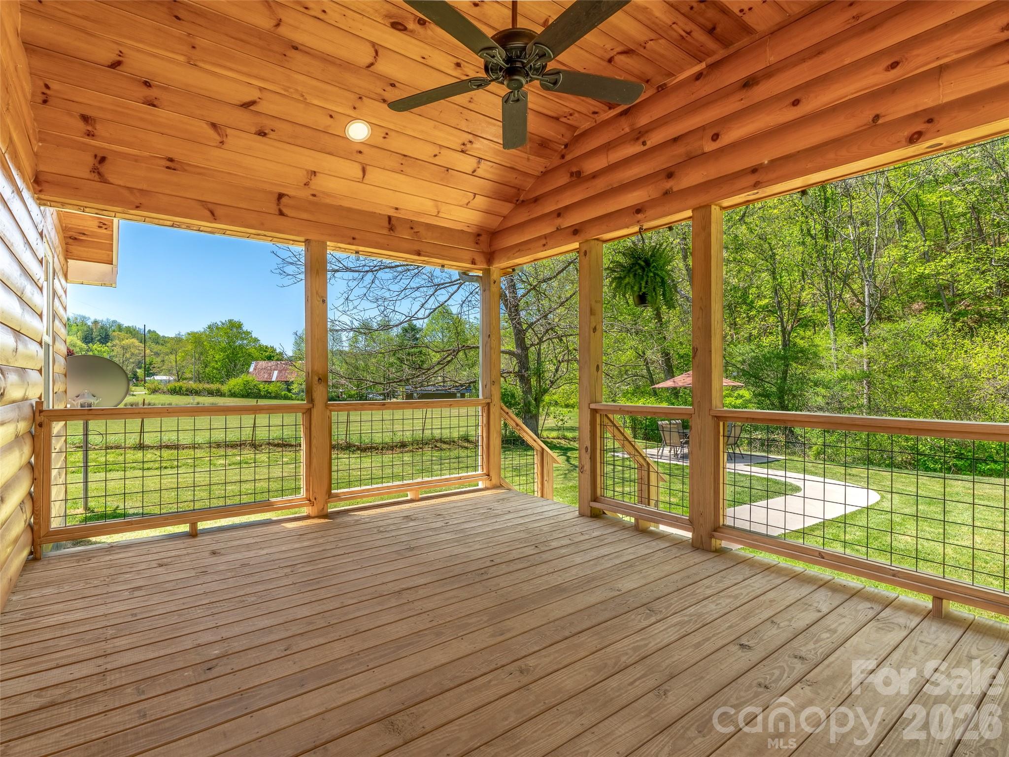 5881 US 23 Highway — Mars Hill