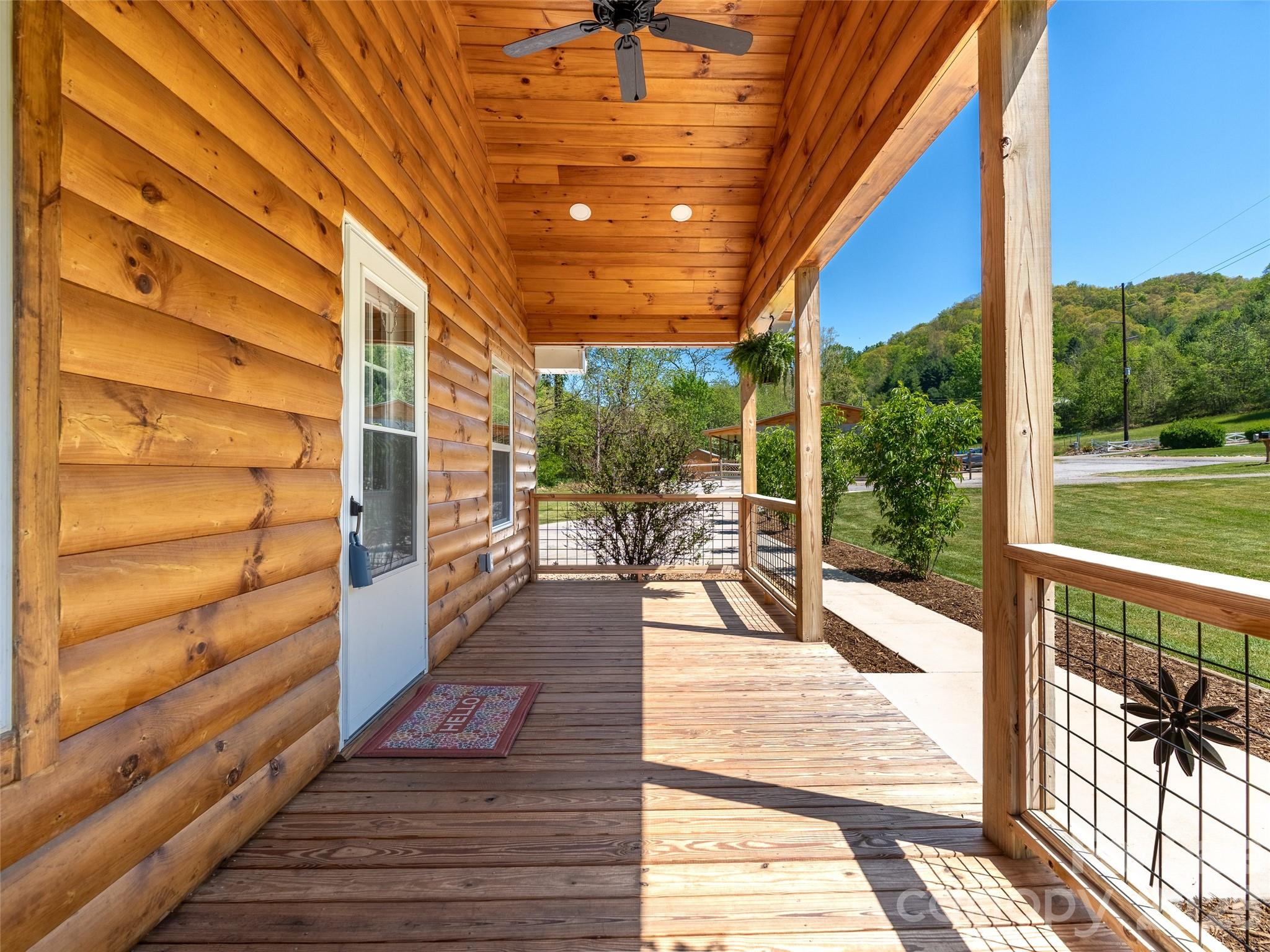 5881 US 23 Highway — Mars Hill