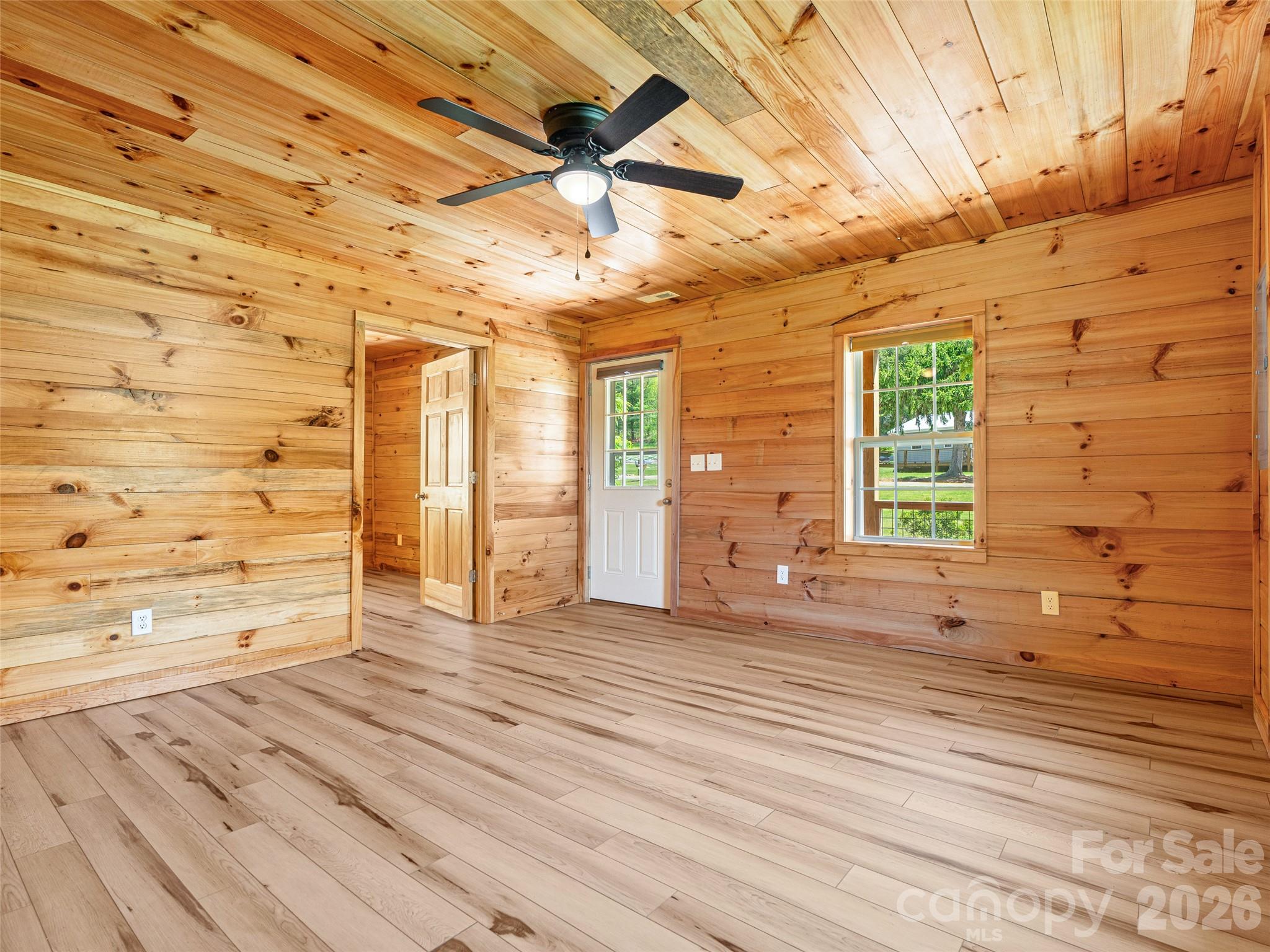 5881 US 23 Highway — Mars Hill