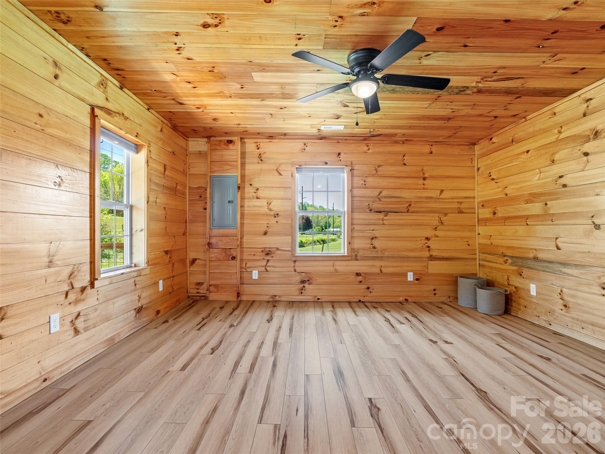 5881 US 23 Highway — Mars Hill