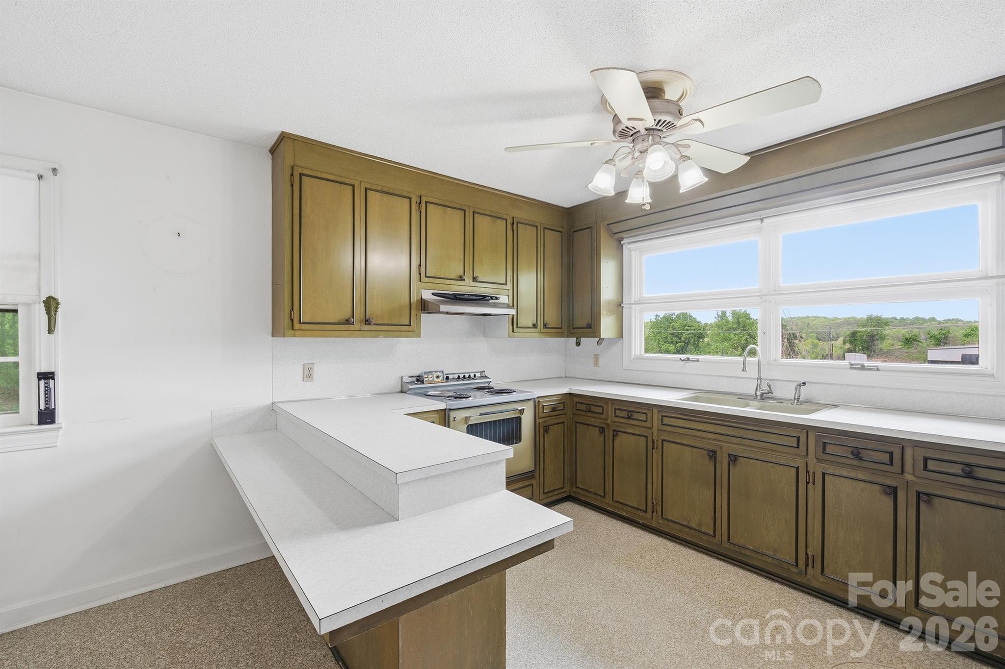 4543 Hickory Boulevard — Granite Falls