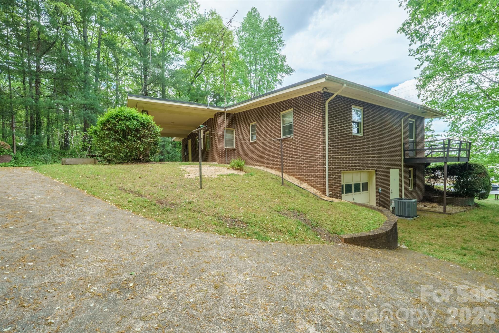 4543 Hickory Boulevard — Granite Falls