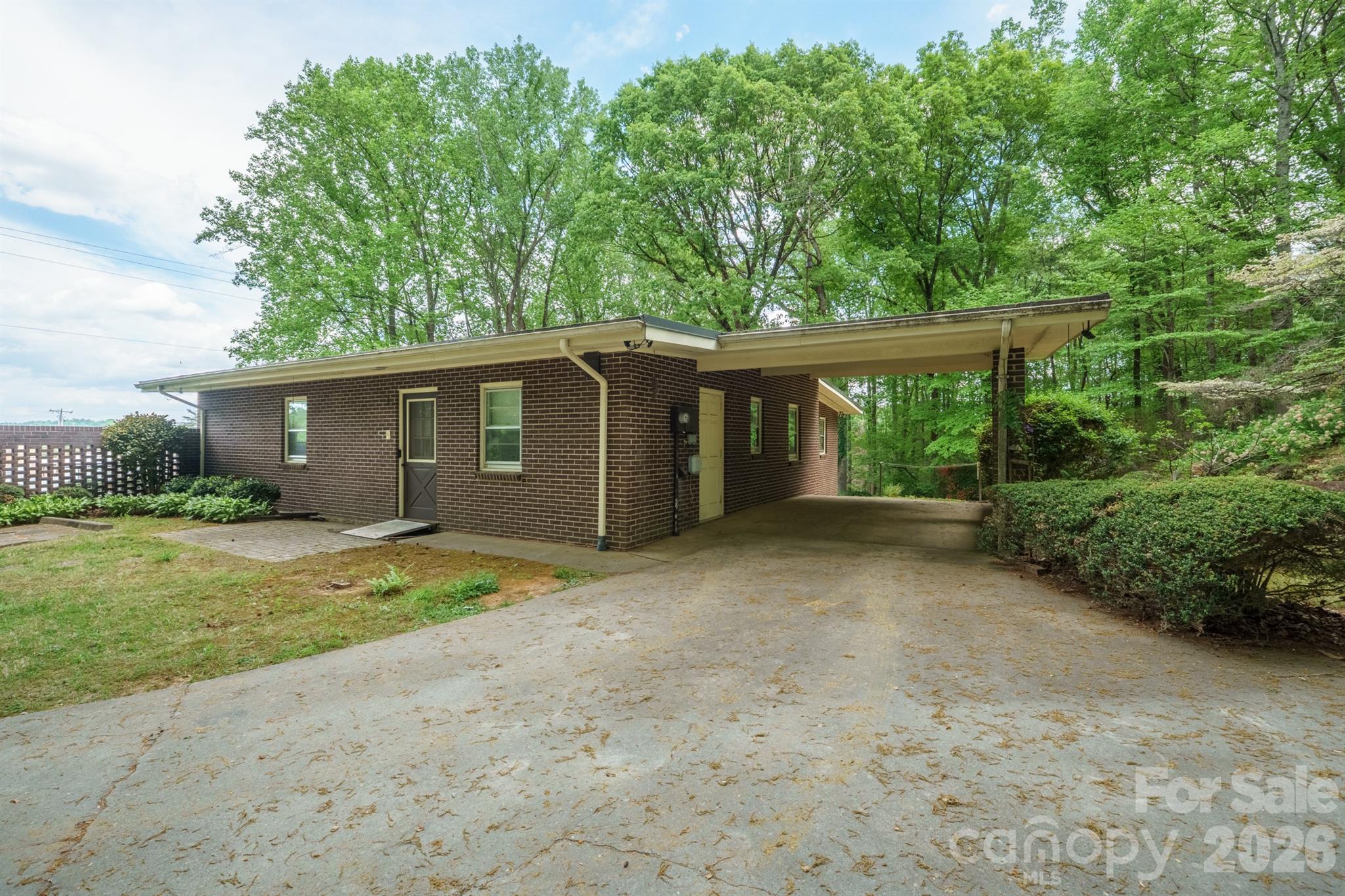 4543 Hickory Boulevard — Granite Falls