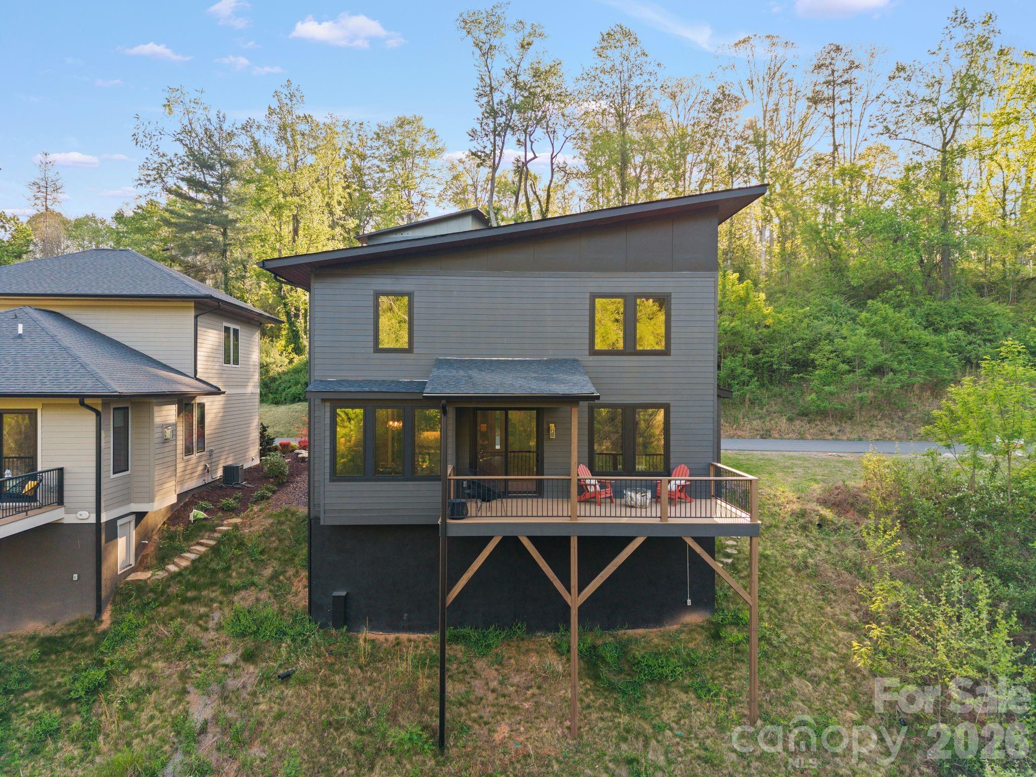 127 Rough Bark Trail — Asheville