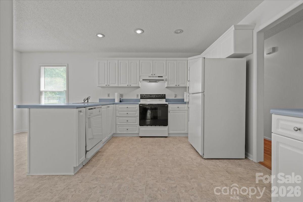 570 Coach Road — Cheraw