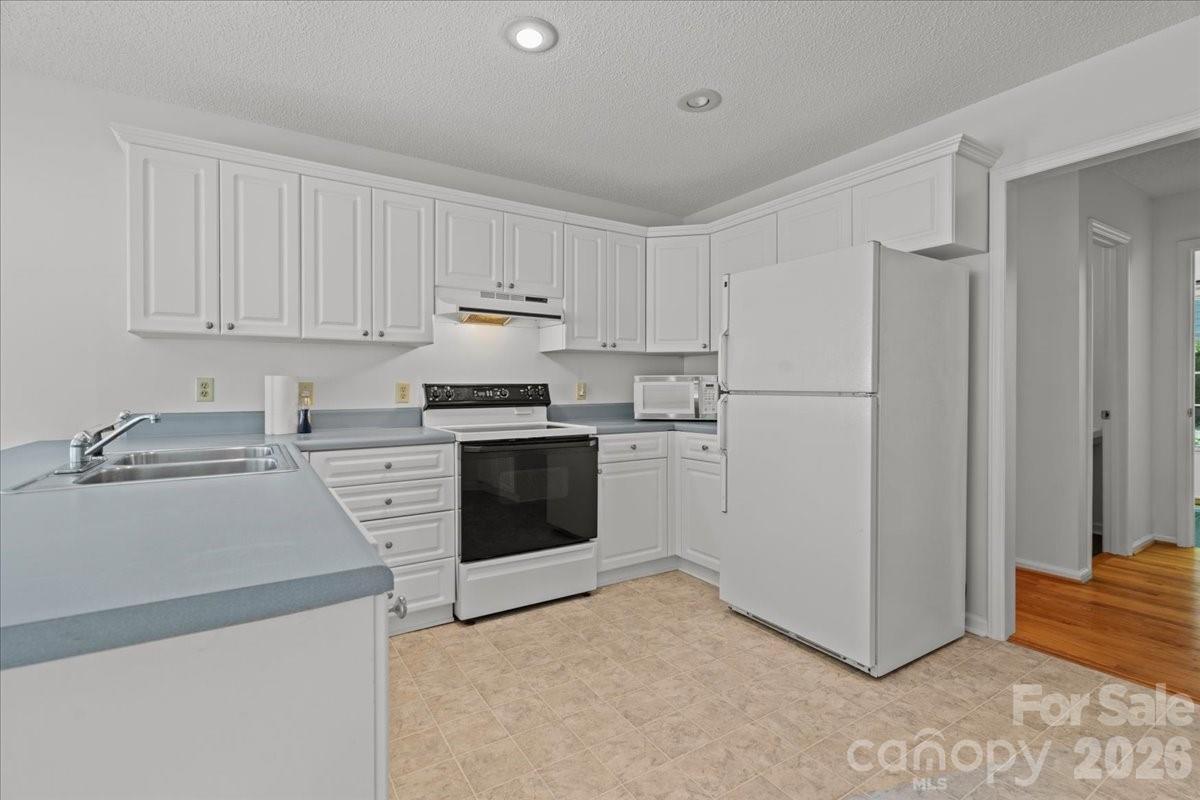 570 Coach Road — Cheraw