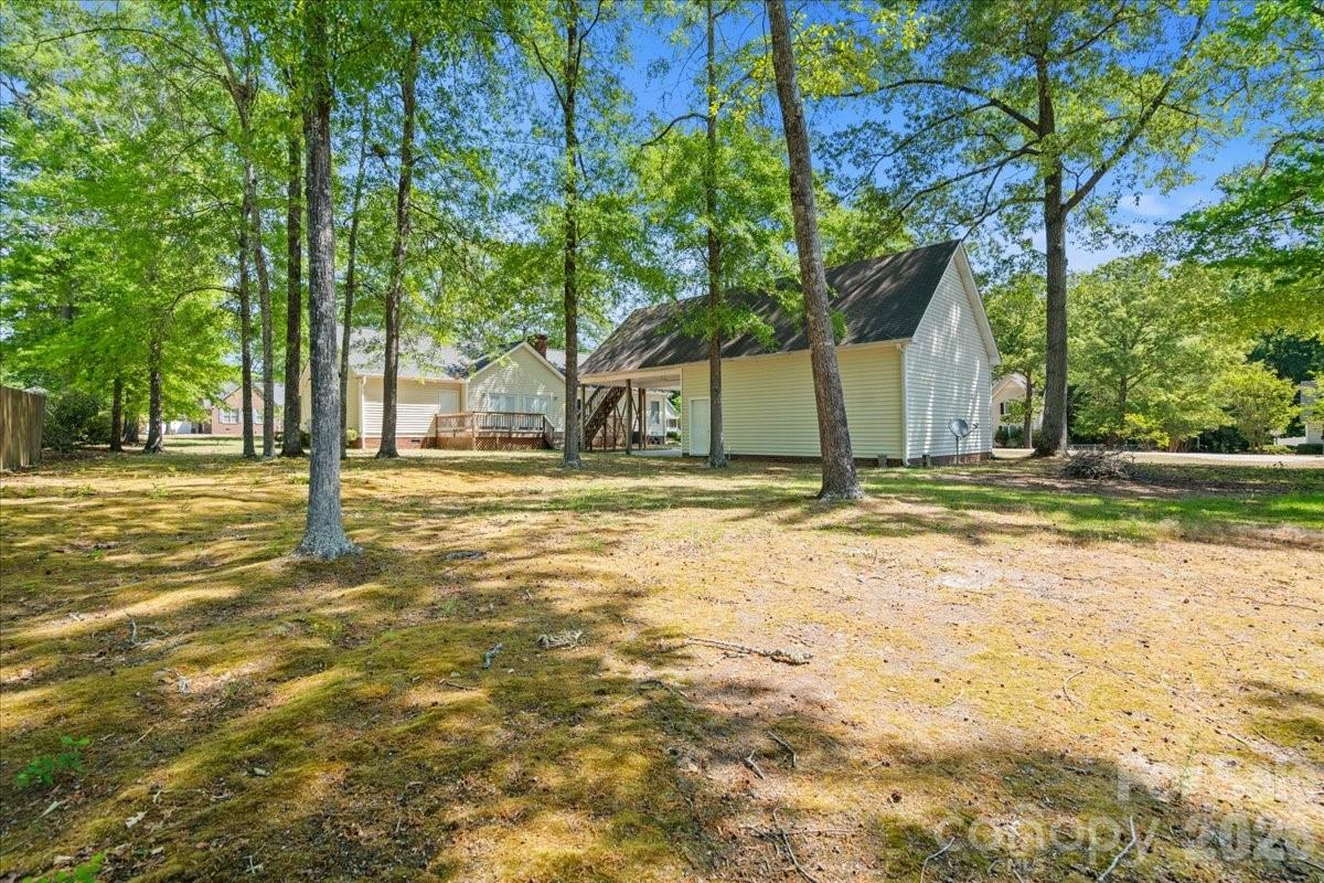 570 Coach Road — Cheraw