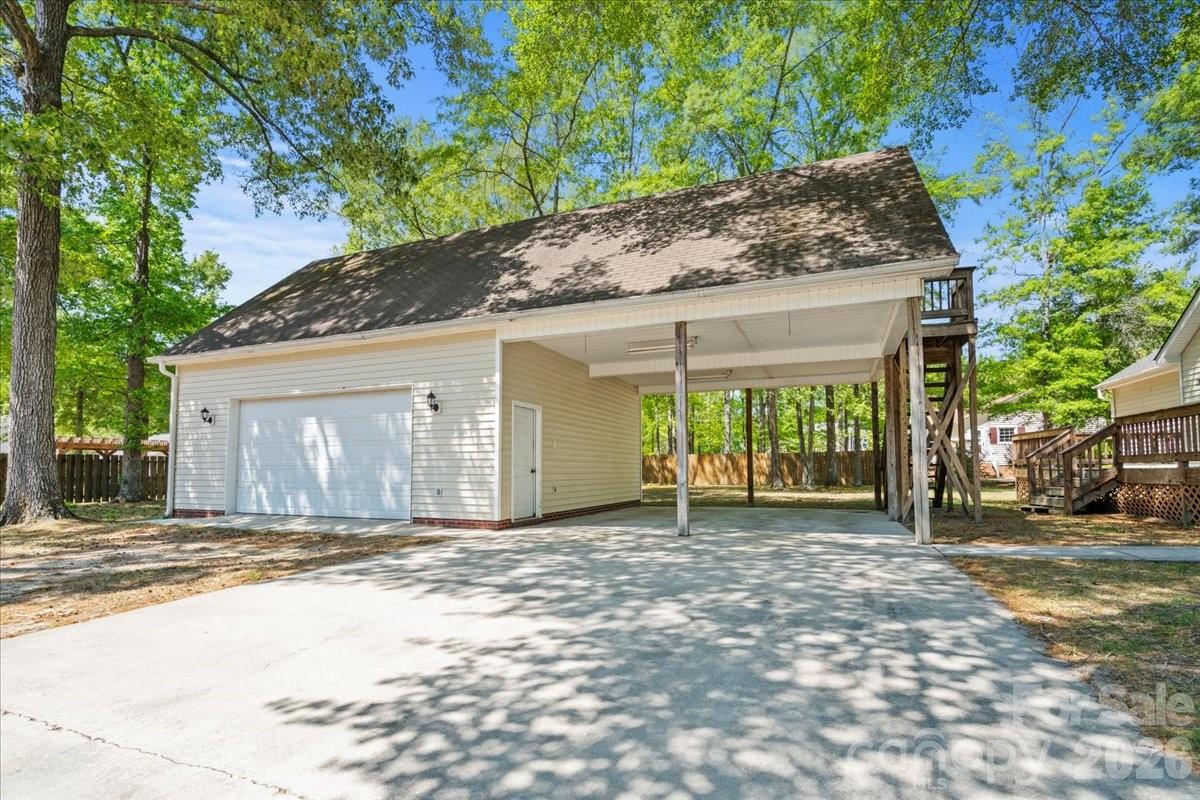 570 Coach Road — Cheraw