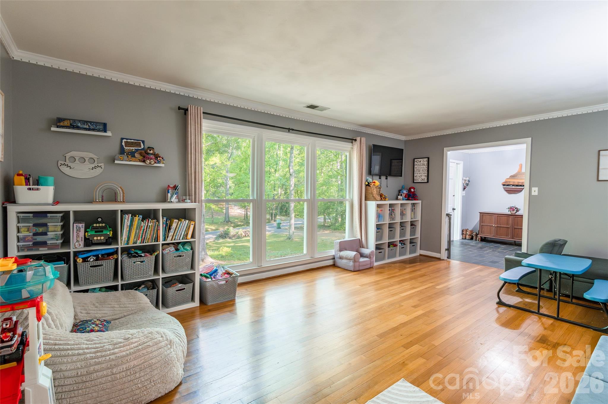 513 Mountainbrook Road — Lancaster