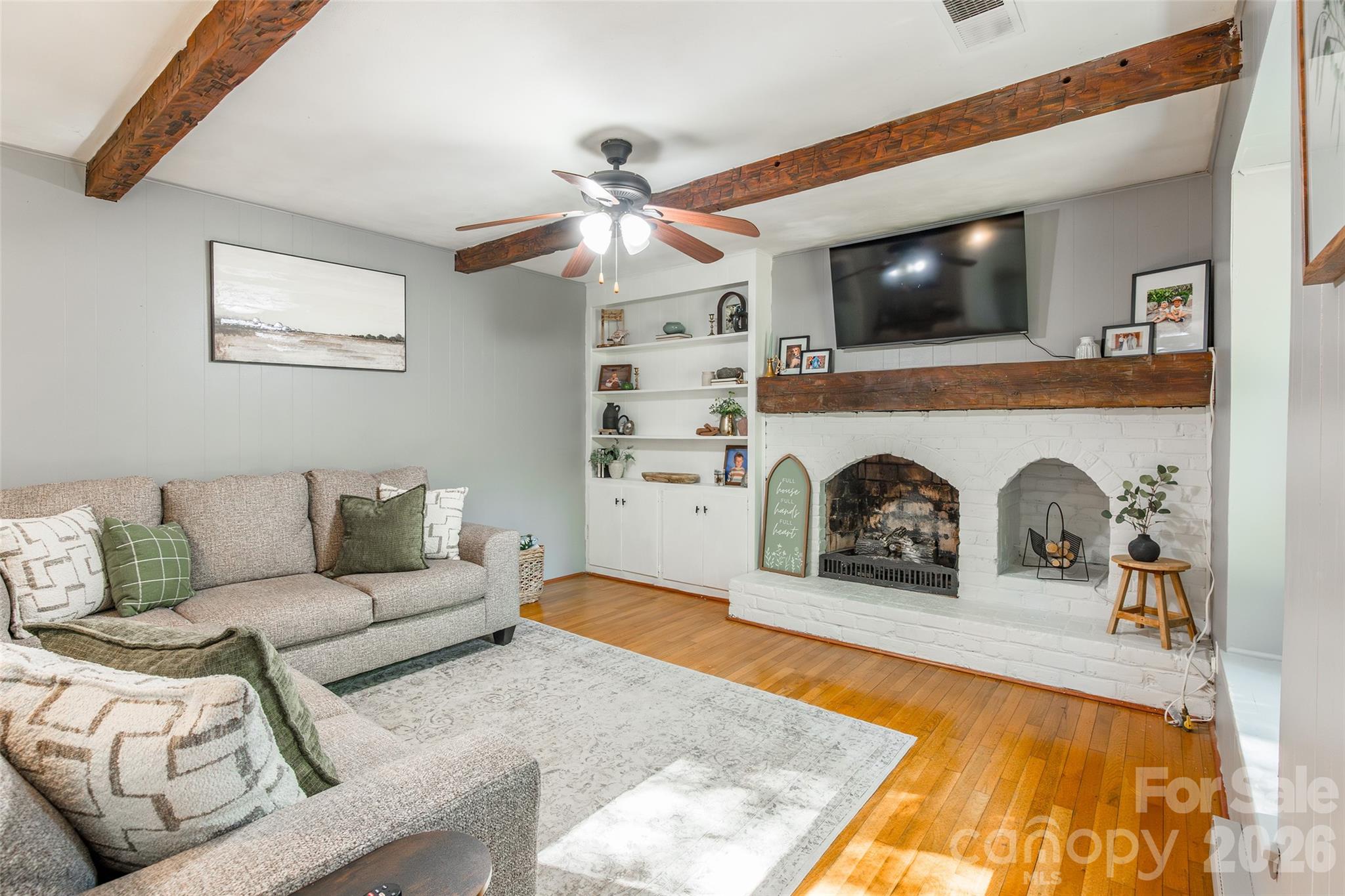 513 Mountainbrook Road — Lancaster