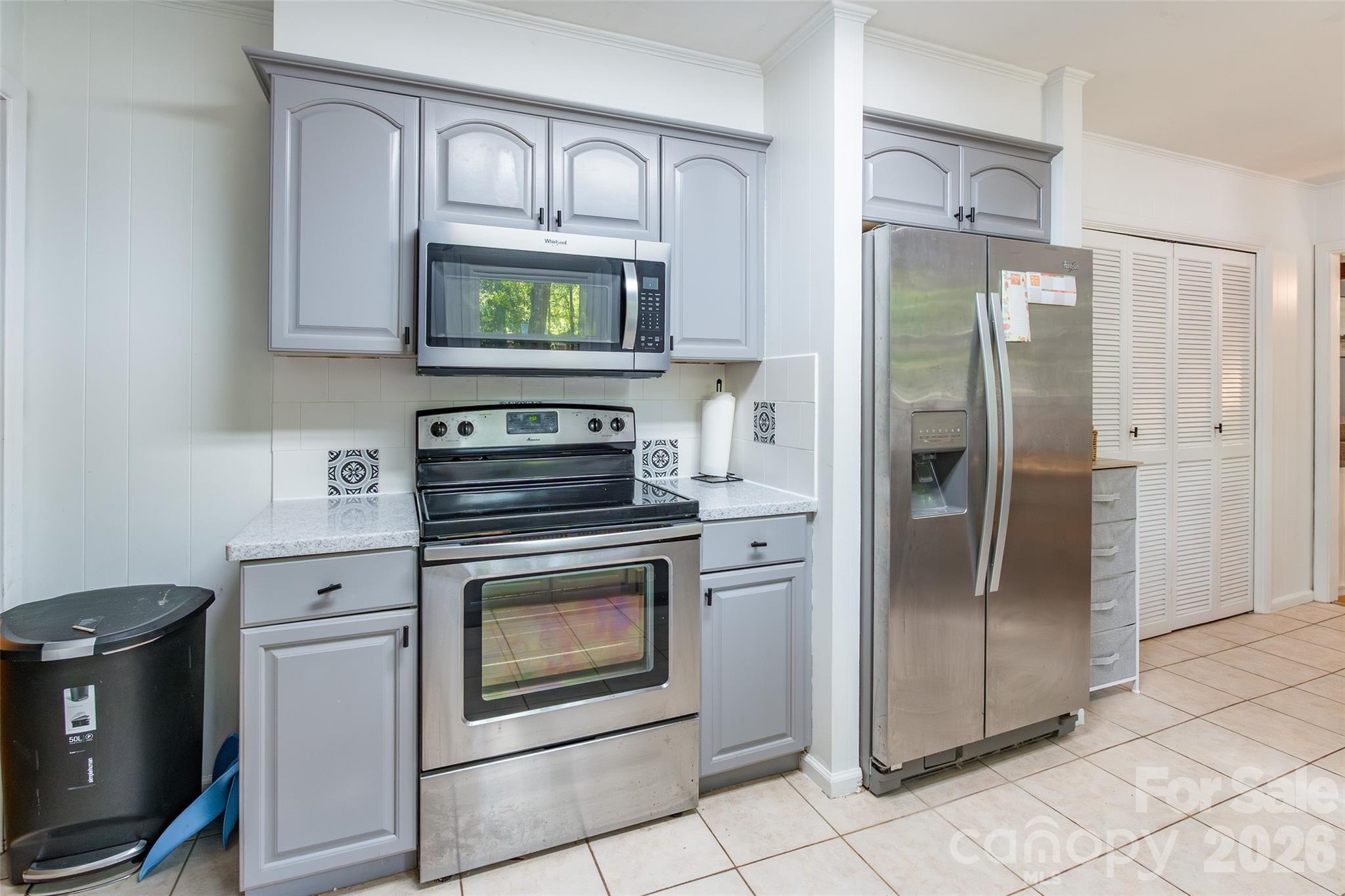 513 Mountainbrook Road — Lancaster
