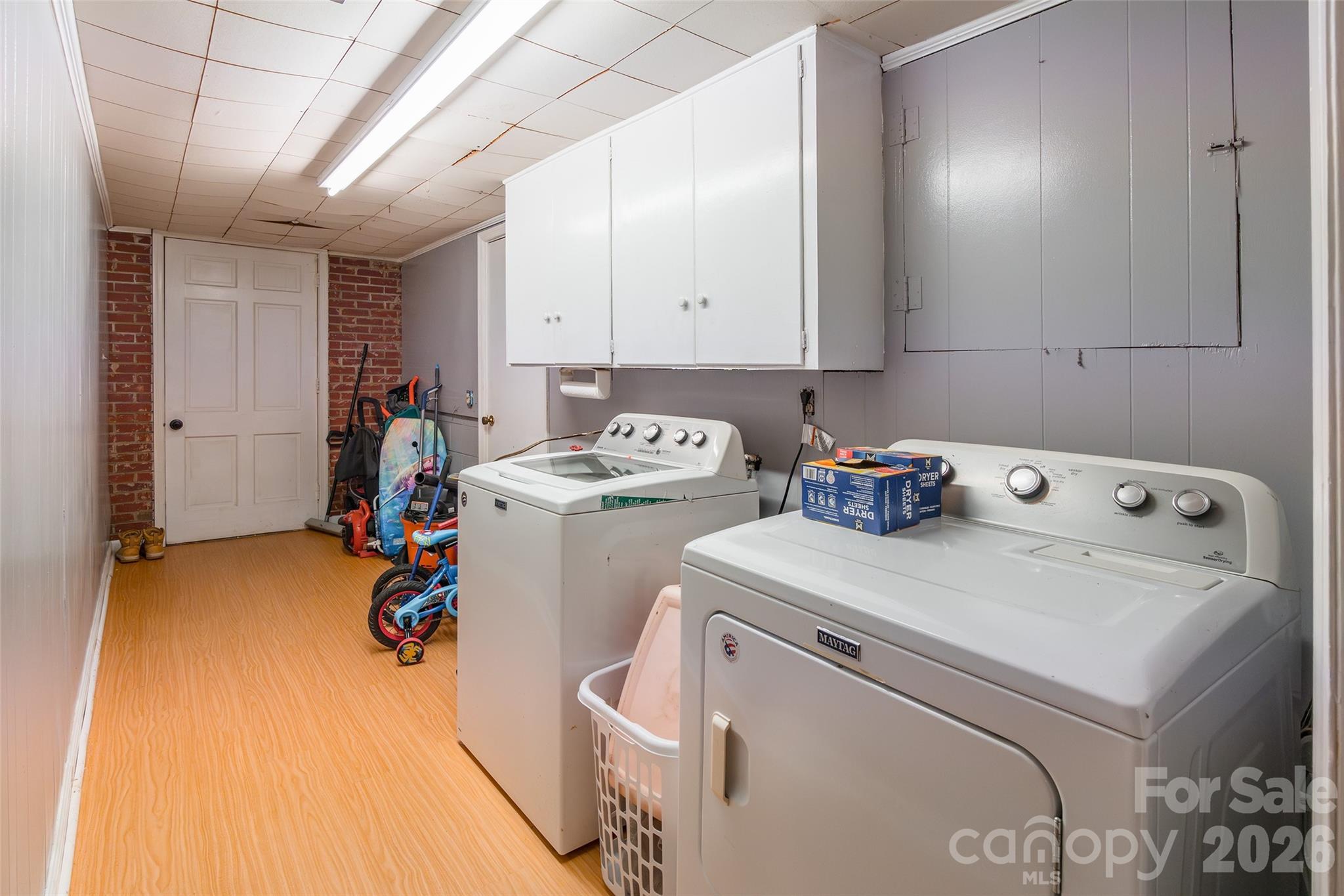 513 Mountainbrook Road — Lancaster