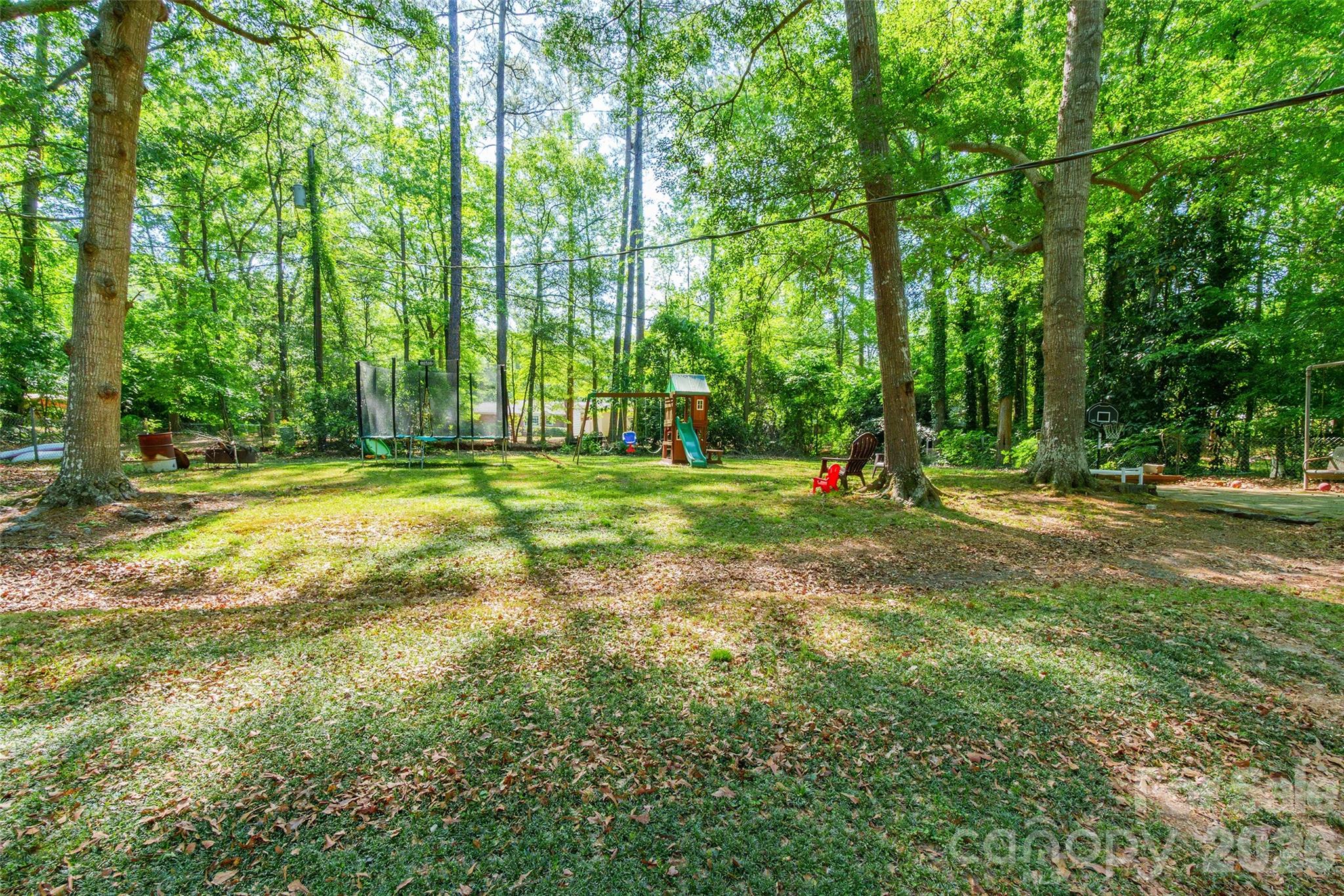 513 Mountainbrook Road — Lancaster