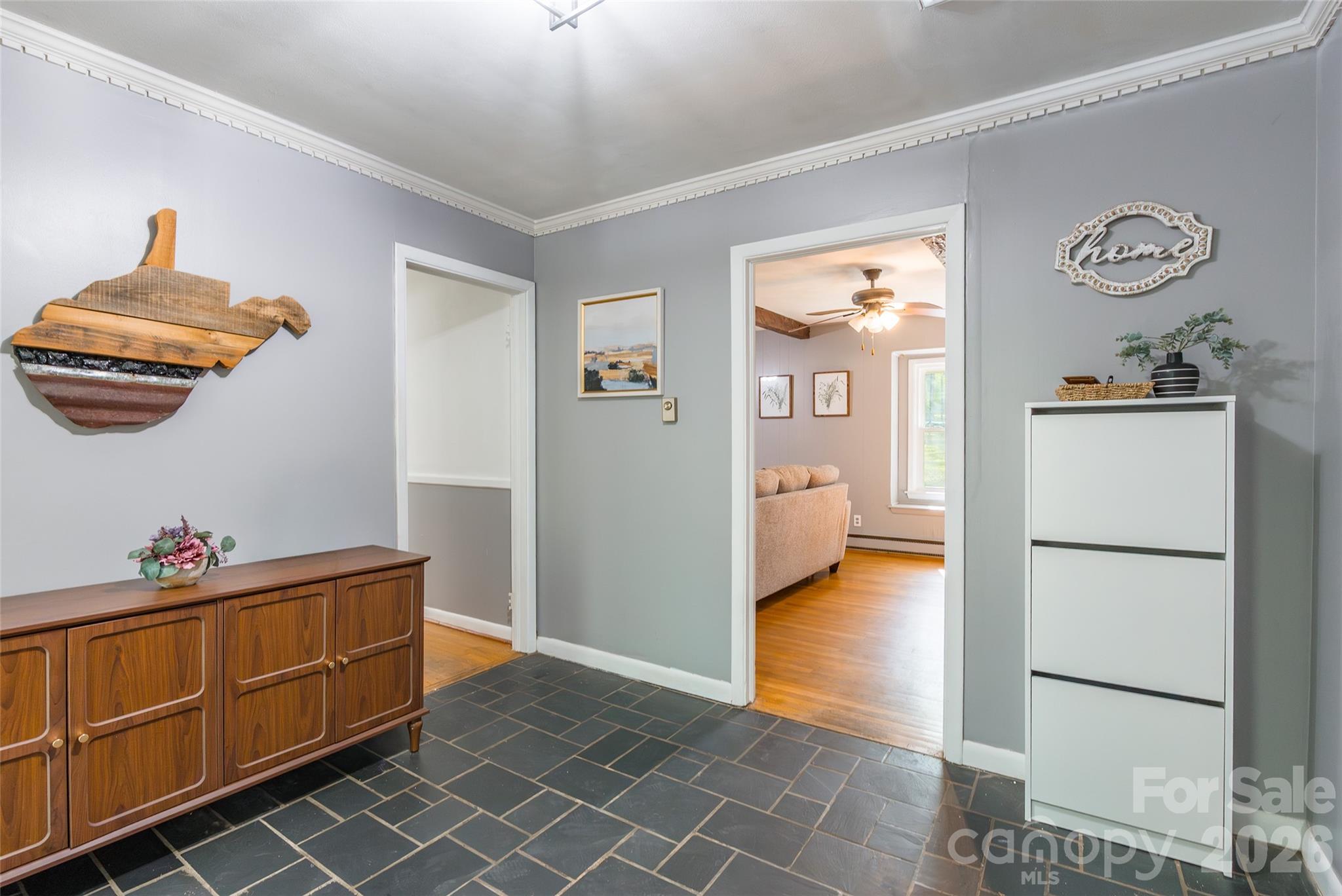 513 Mountainbrook Road — Lancaster
