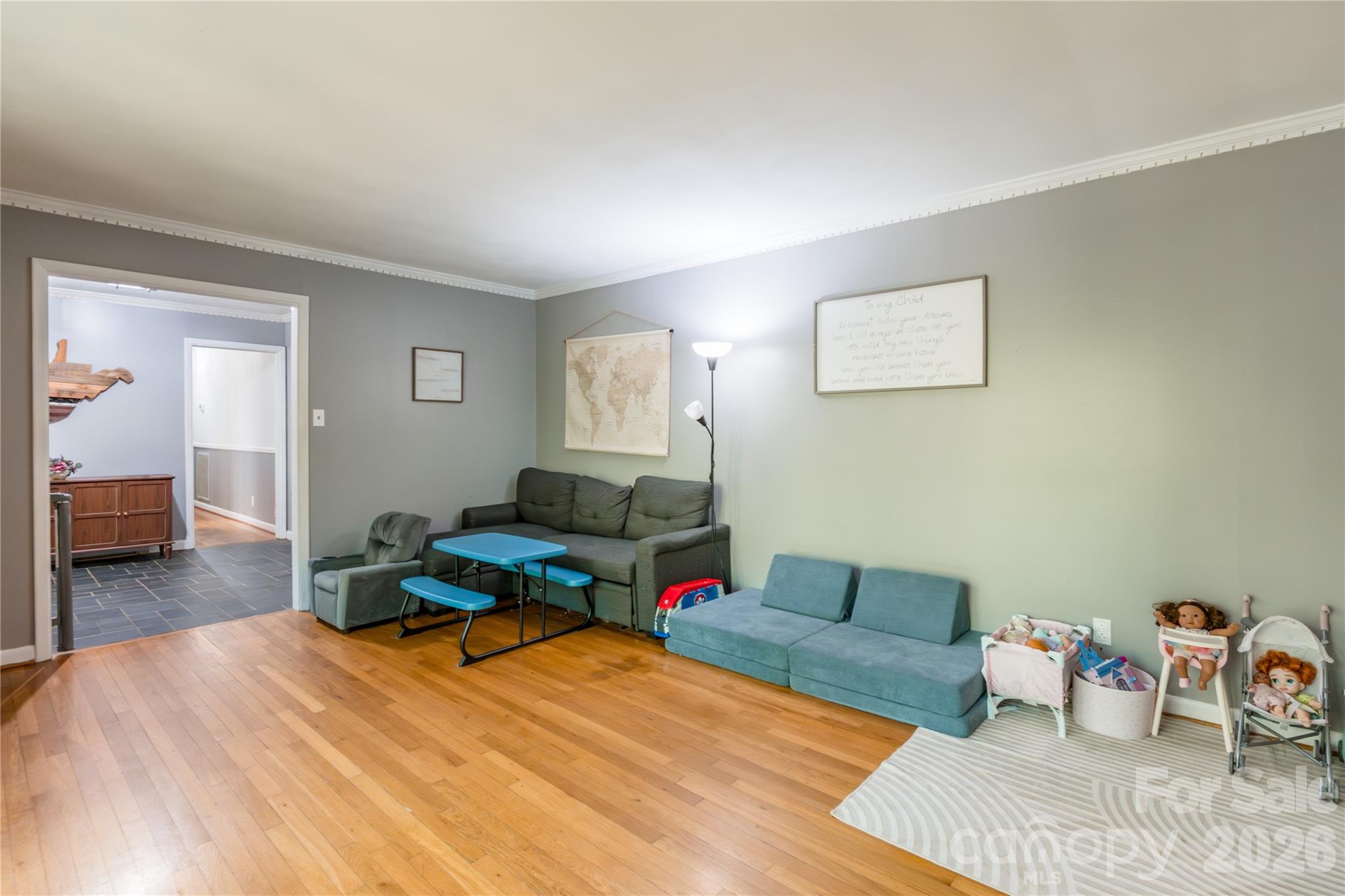 513 Mountainbrook Road — Lancaster