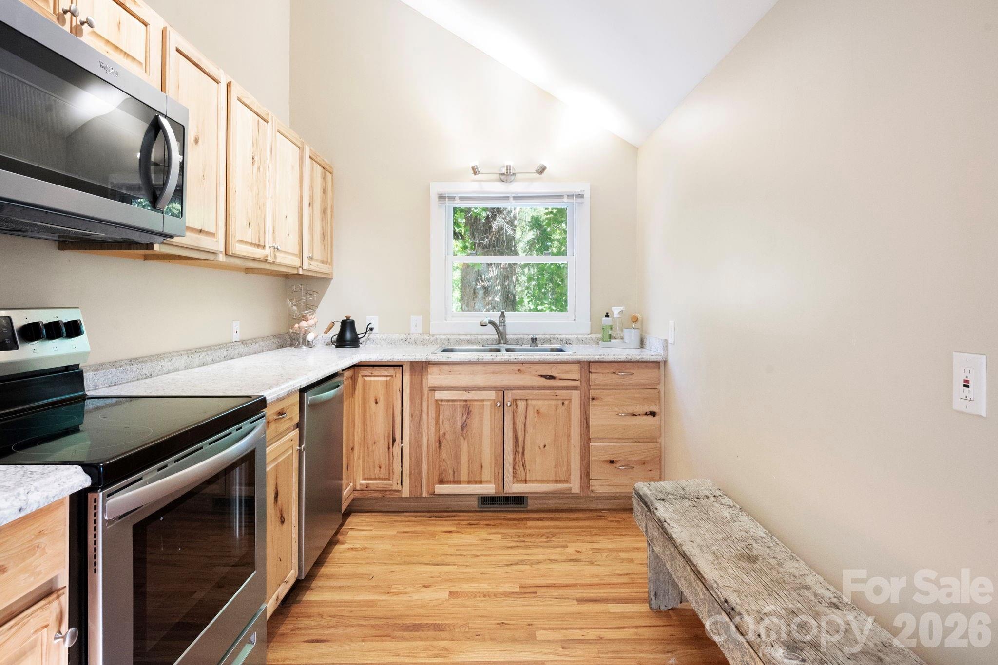 110 Le An Hurst Road — Asheville