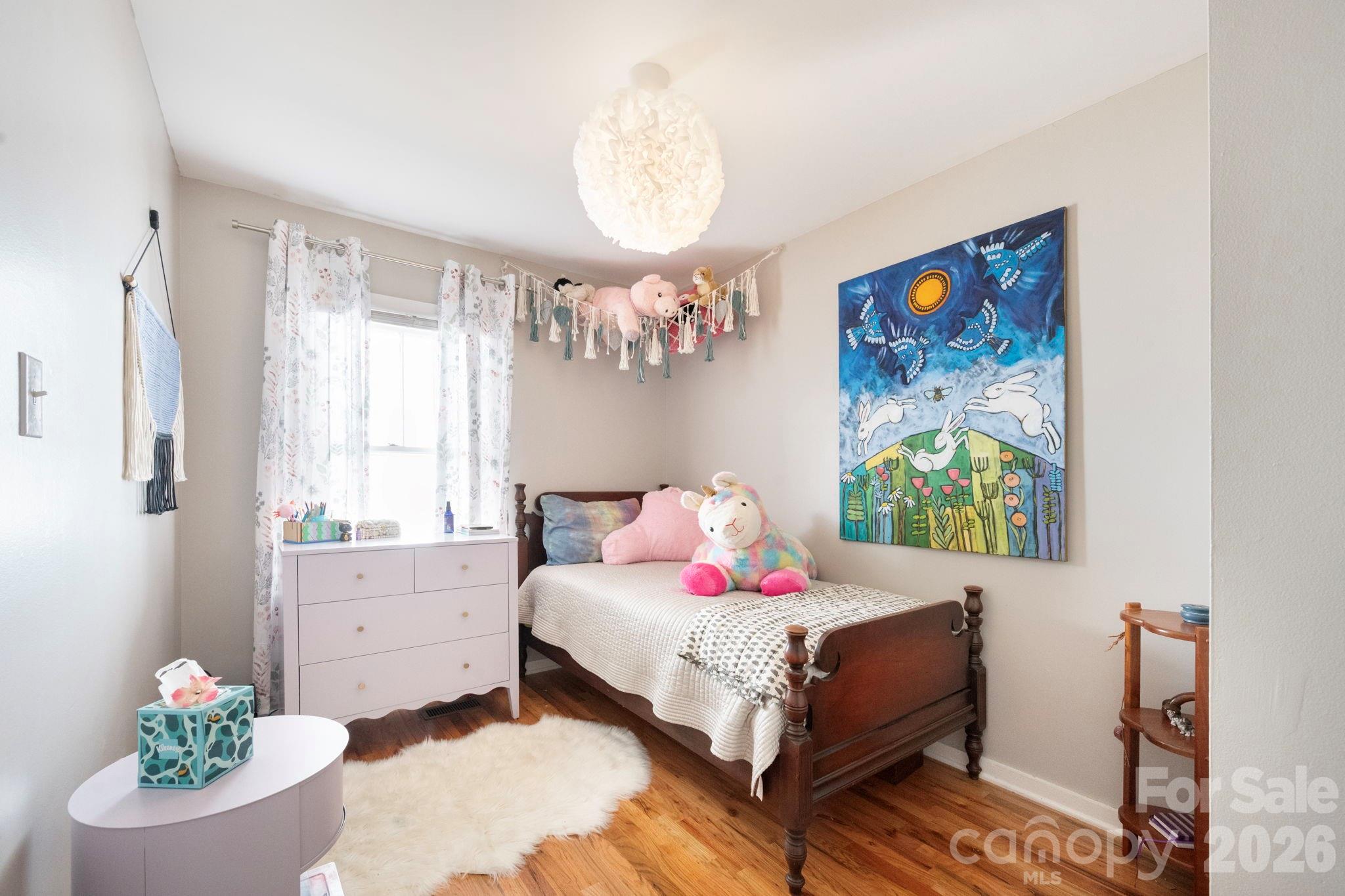110 Le An Hurst Road — Asheville
