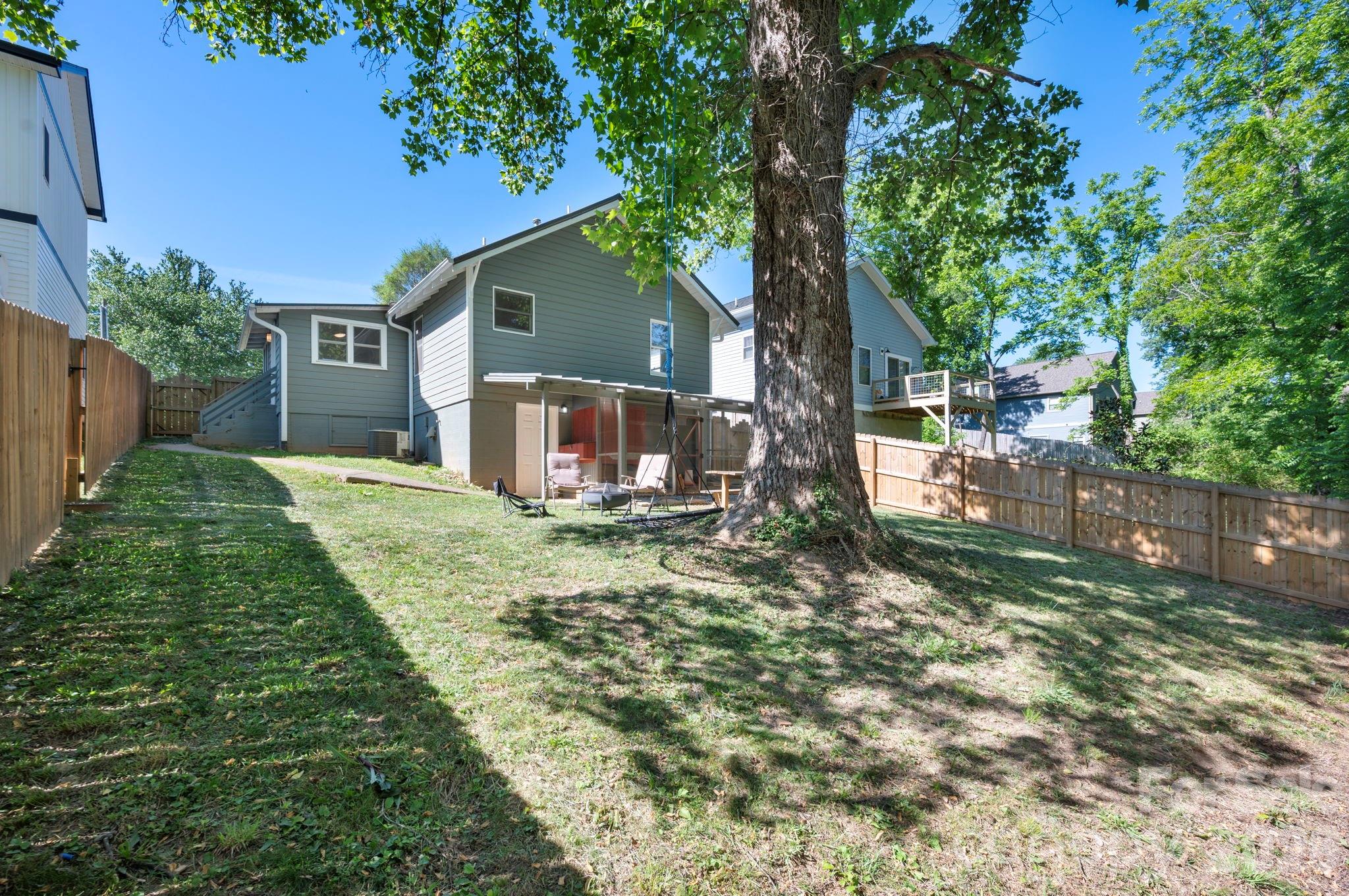 110 Le An Hurst Road — Asheville