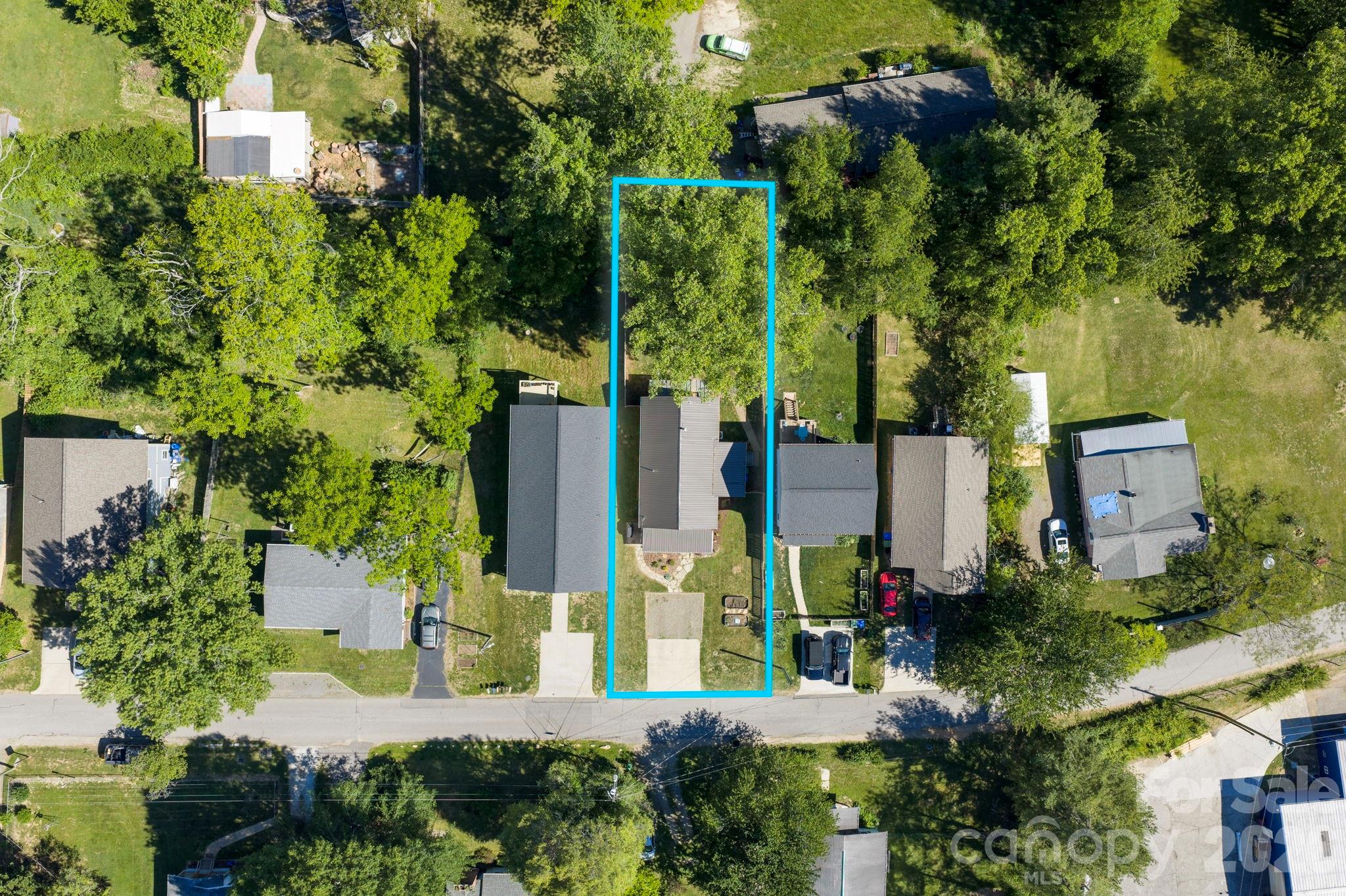 110 Le An Hurst Road — Asheville