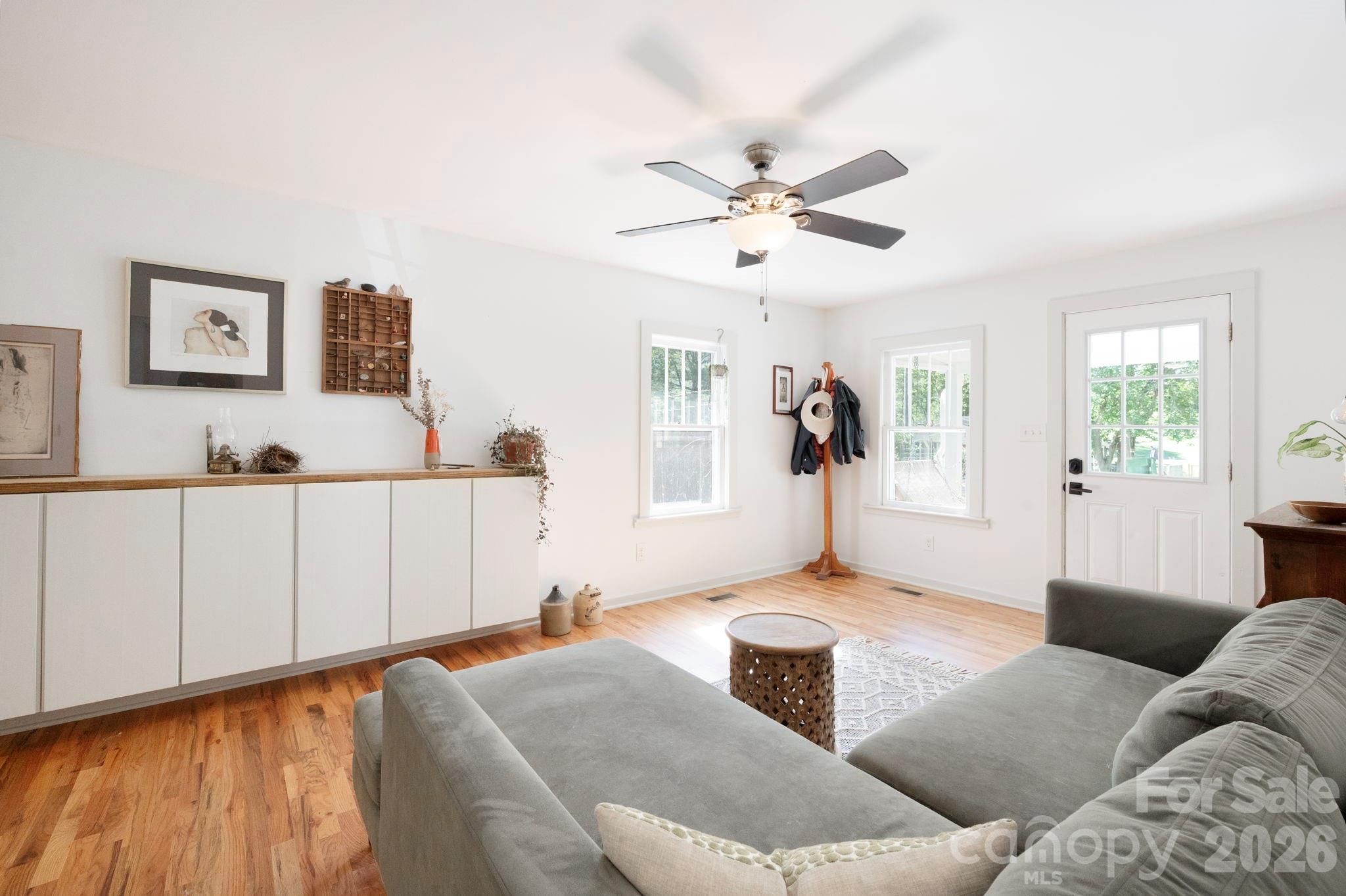 110 Le An Hurst Road — Asheville