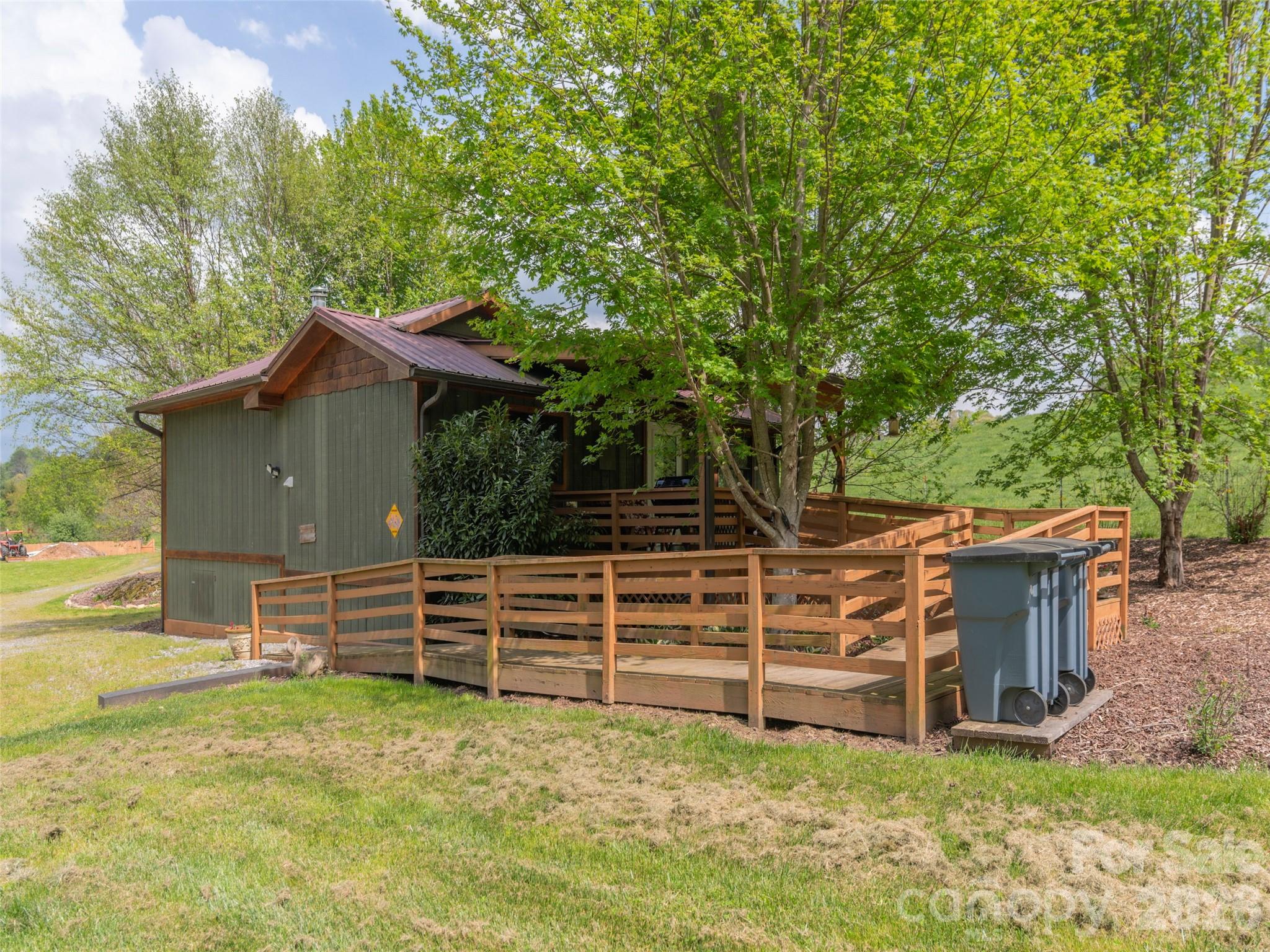 115 Gardening Frog Trail — Waynesville