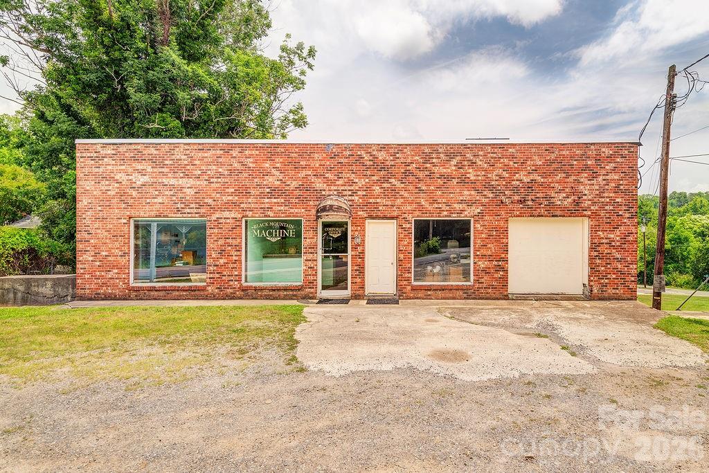 1100-1104 Montreat Road — Black Mountain