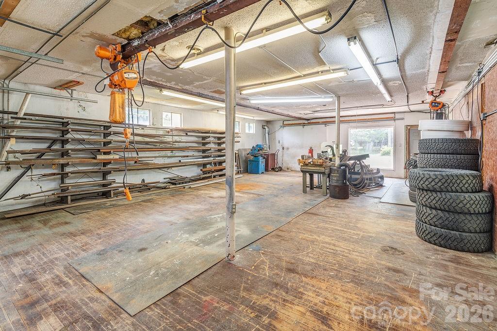 1100-1104 Montreat Road — Black Mountain
