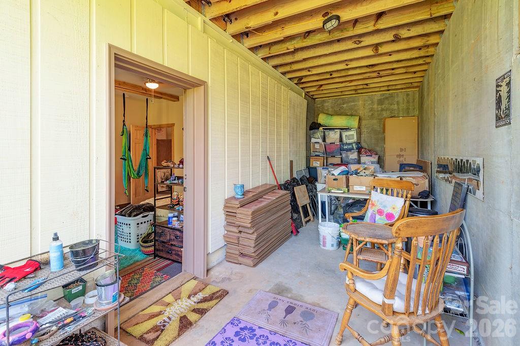 153 Vinewood Circle — Asheville