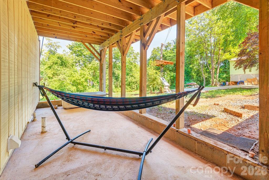 153 Vinewood Circle — Asheville