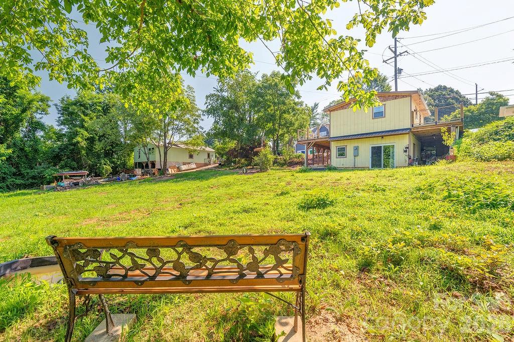 153 Vinewood Circle — Asheville