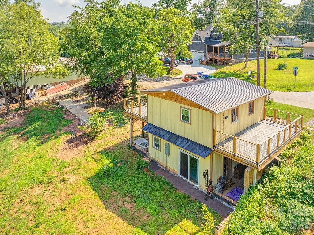 153 Vinewood Circle — Asheville