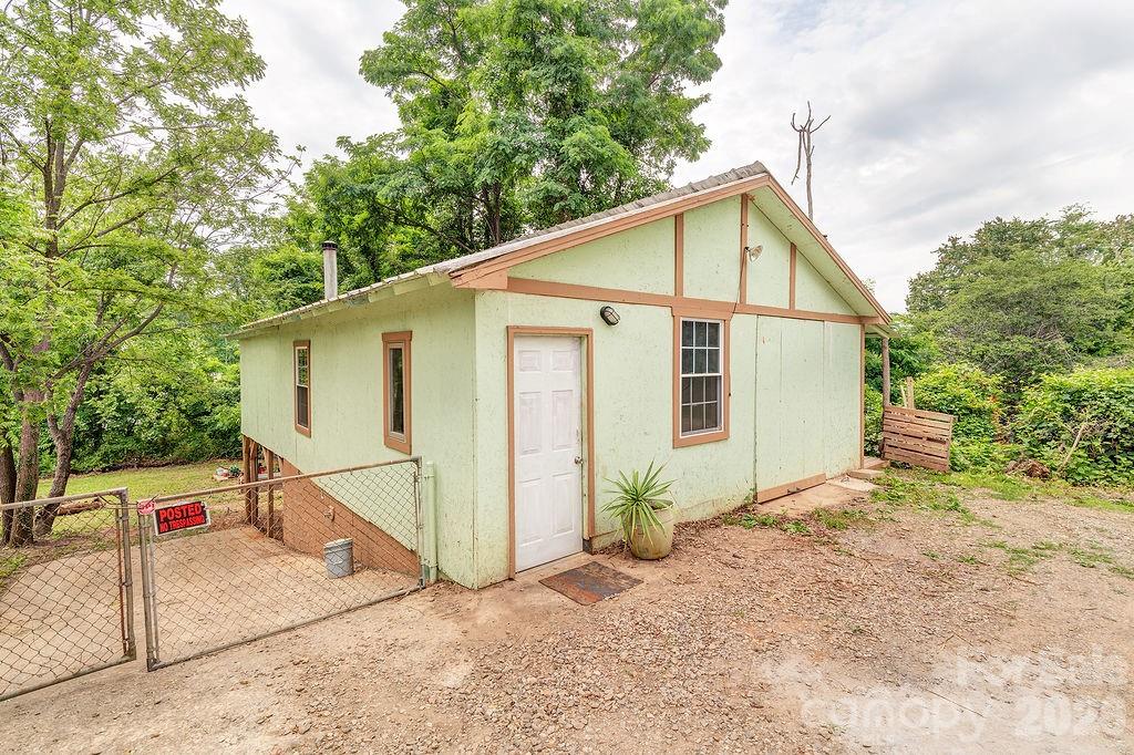 153 Vinewood Circle — Asheville