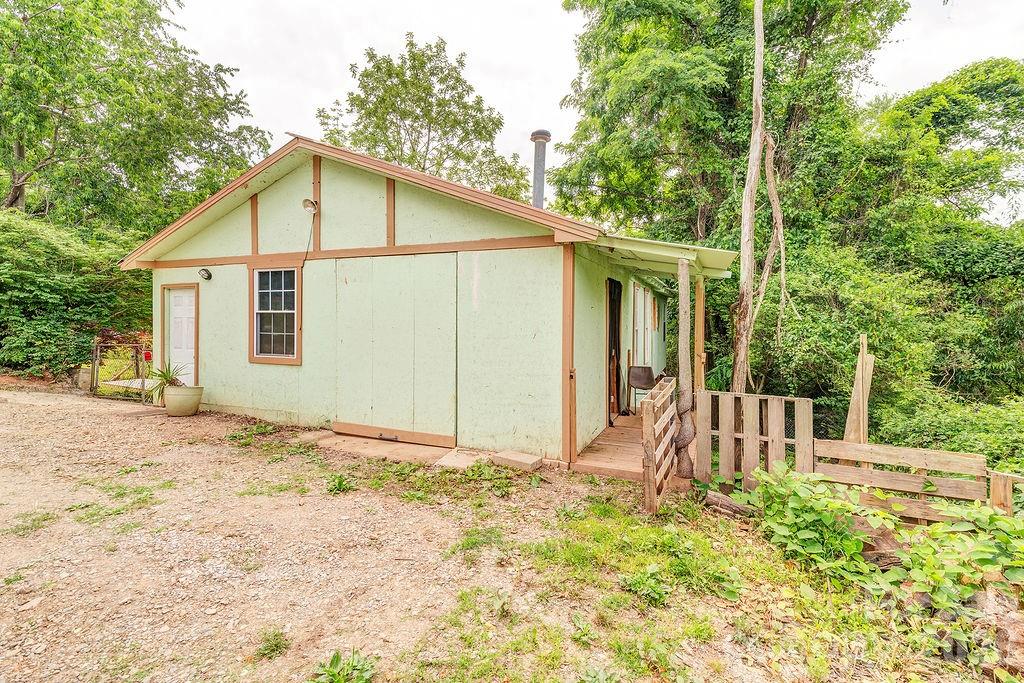 153 Vinewood Circle — Asheville