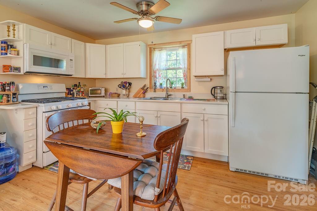 153 Vinewood Circle — Asheville