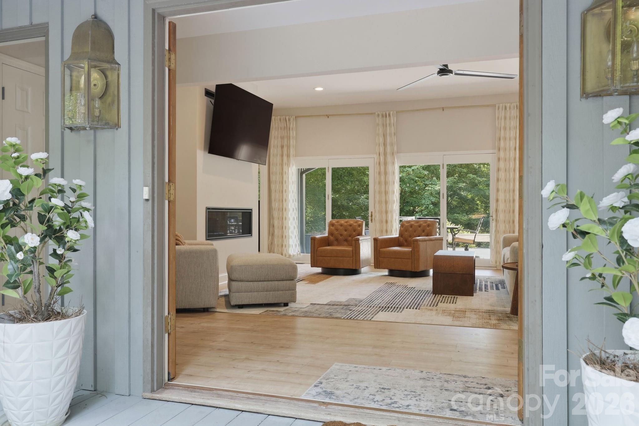 16311 Croatan Court #124 — Norwood