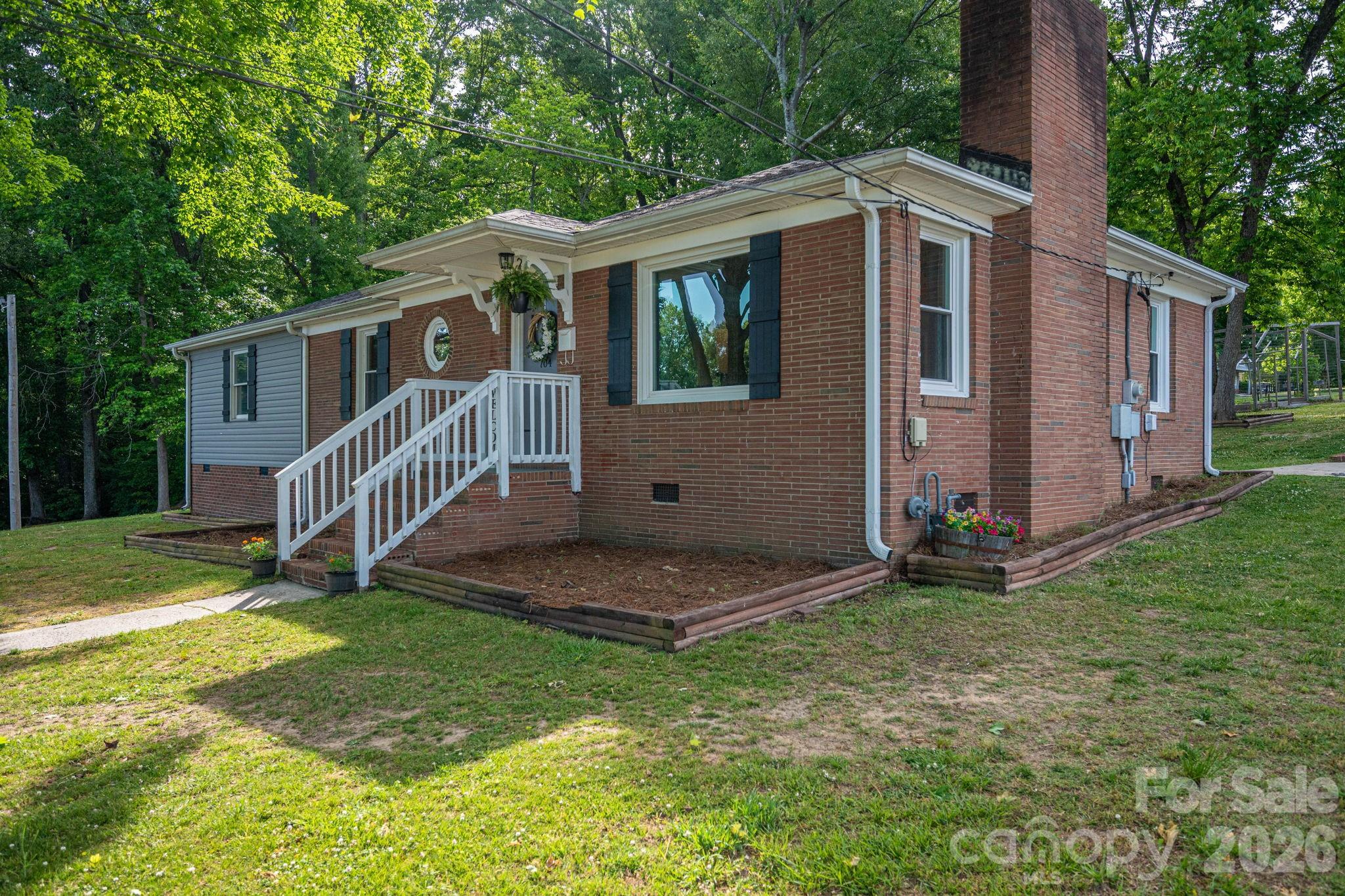 704 Dogwood Avenue — Lincolnton