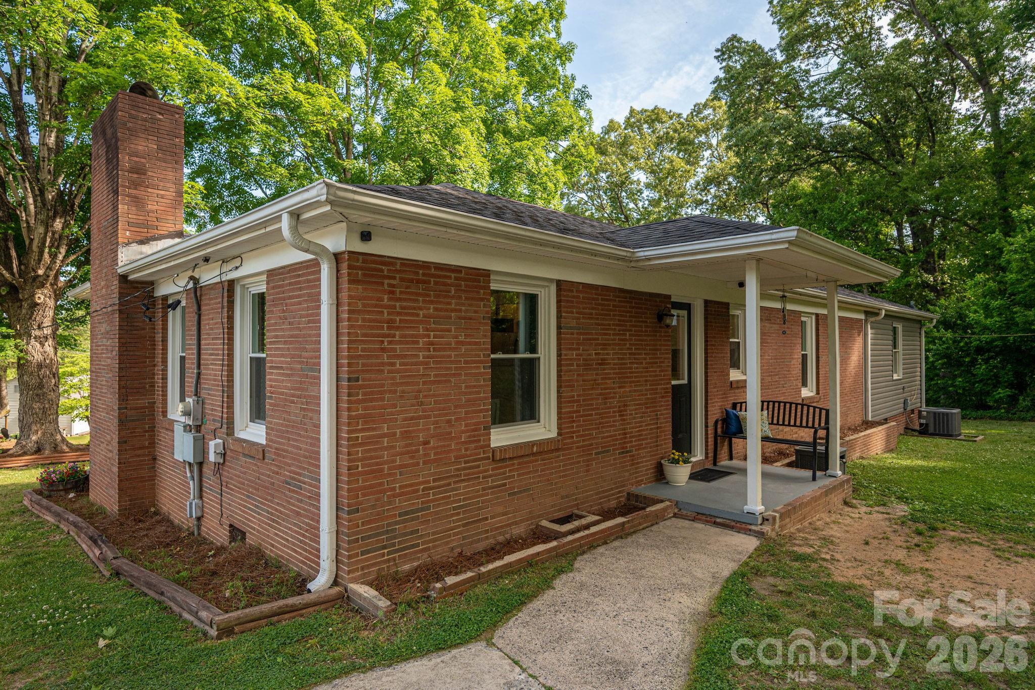 704 Dogwood Avenue — Lincolnton
