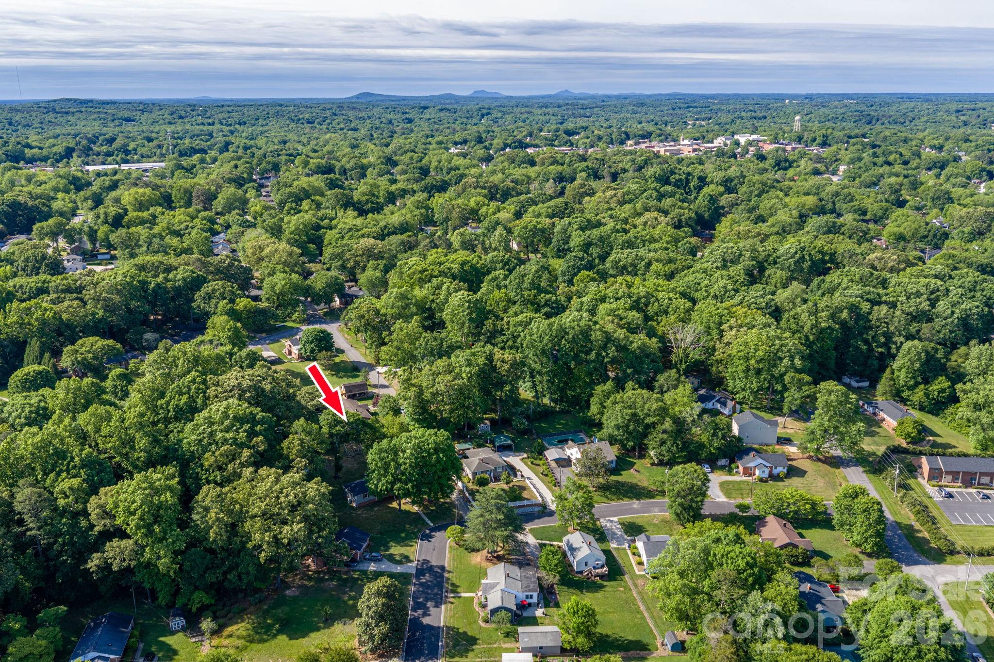 704 Dogwood Avenue — Lincolnton