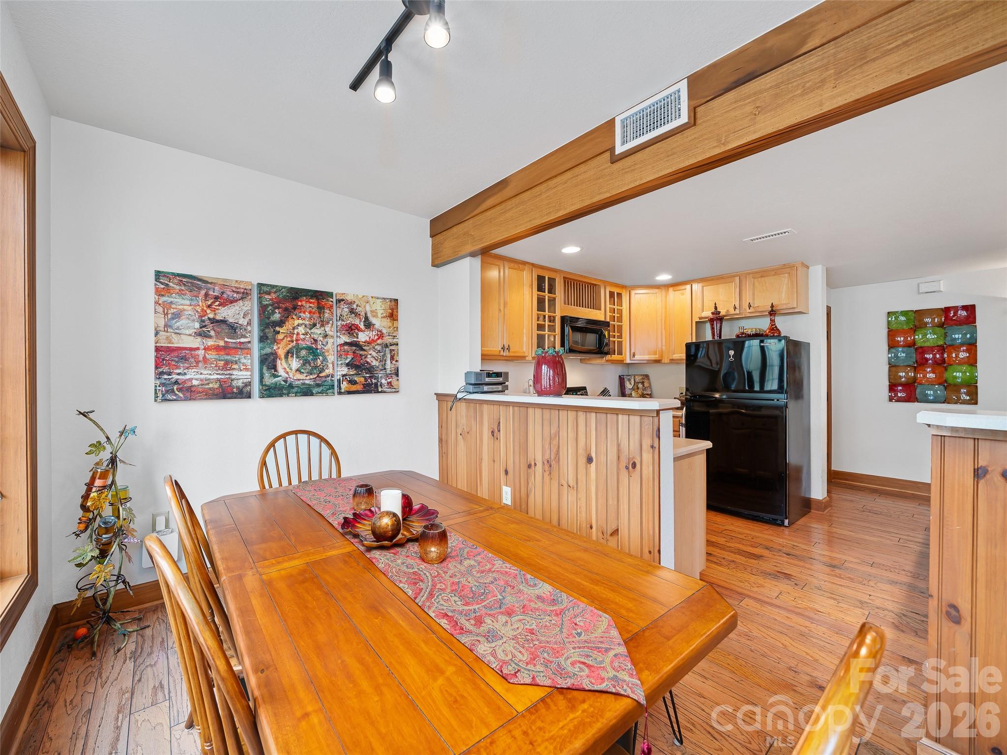 81 Creekside Way #F-101 — Burnsville