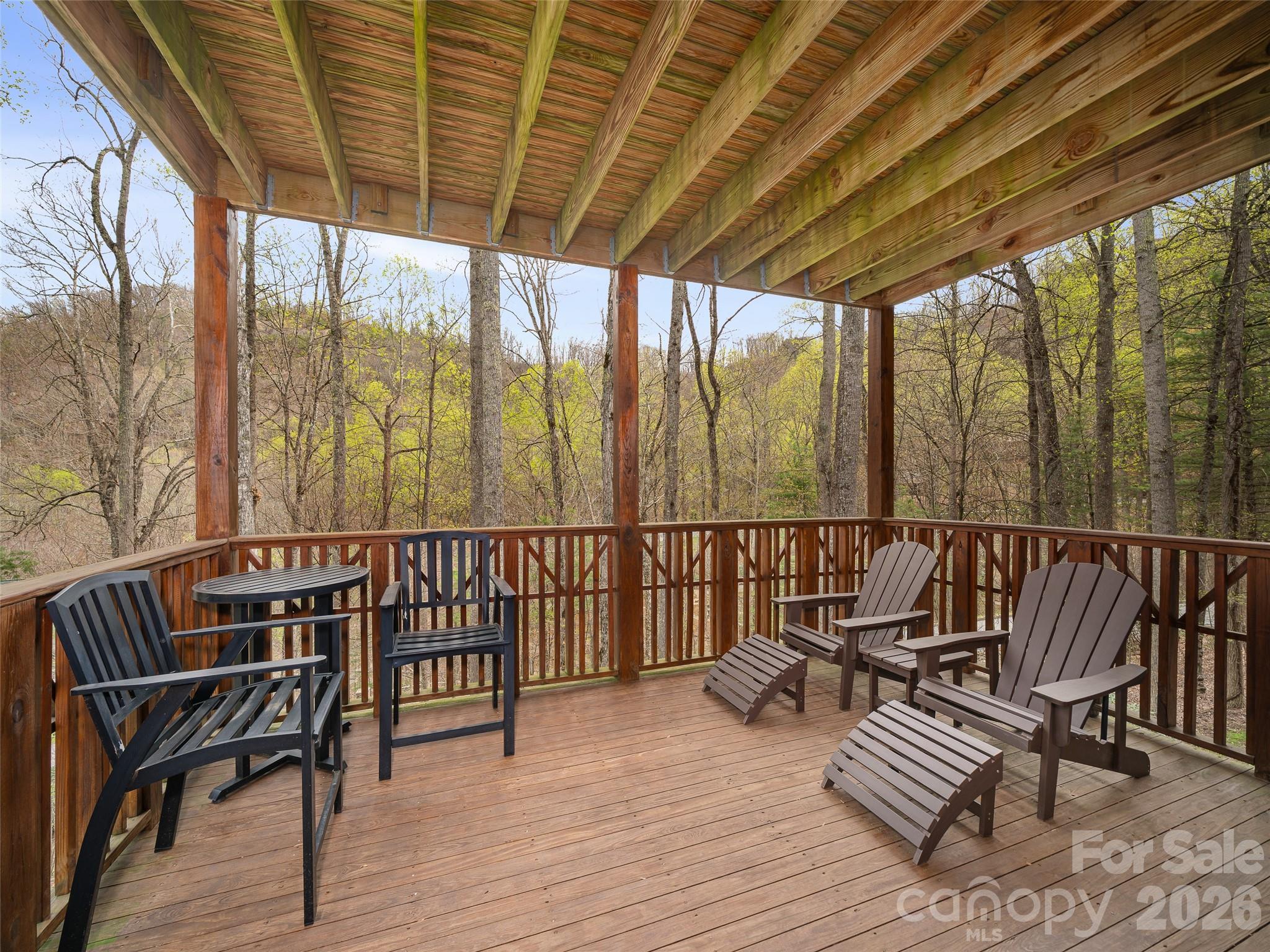 81 Creekside Way #F-101 — Burnsville