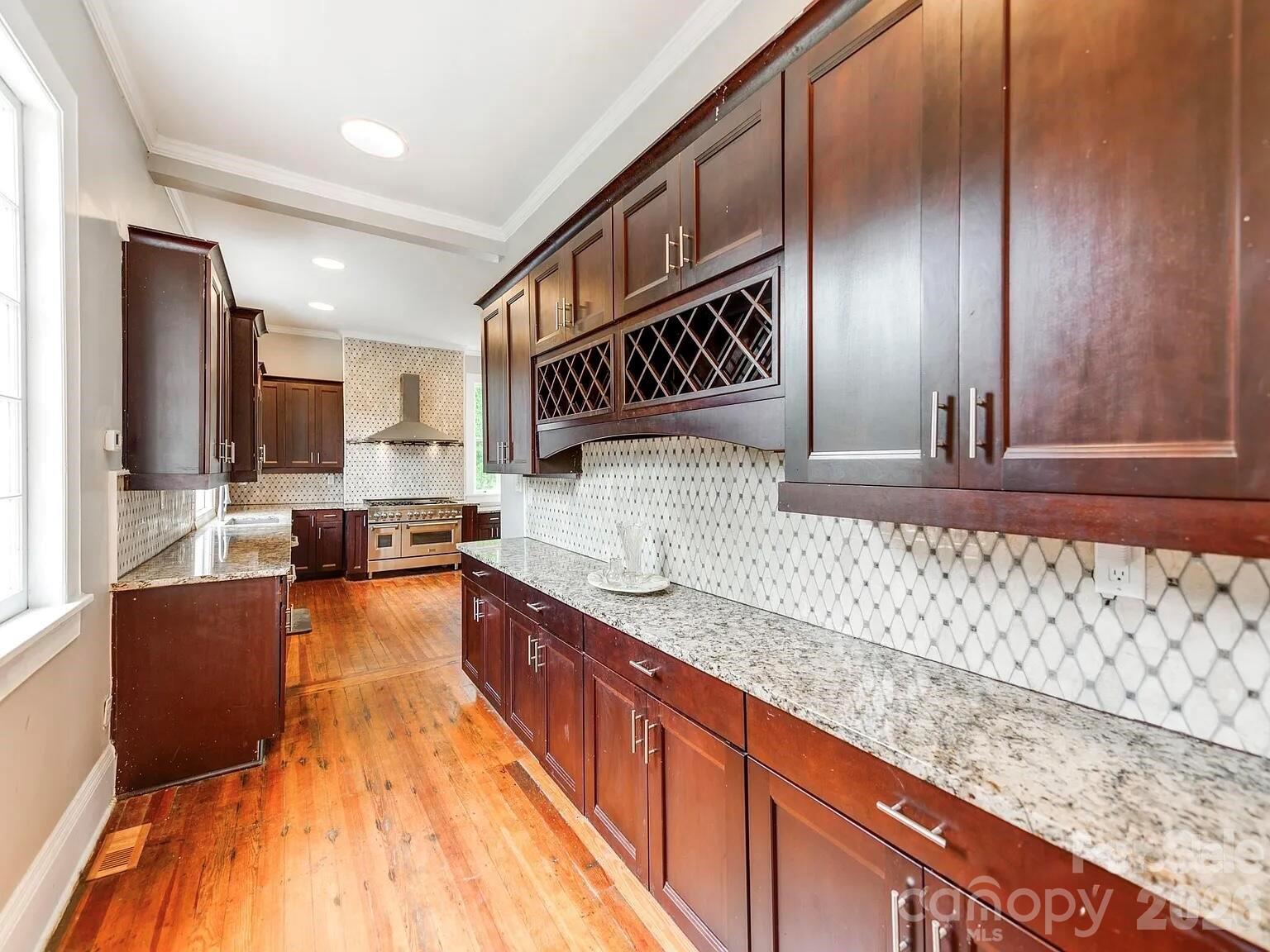 128 W End Street — Chester