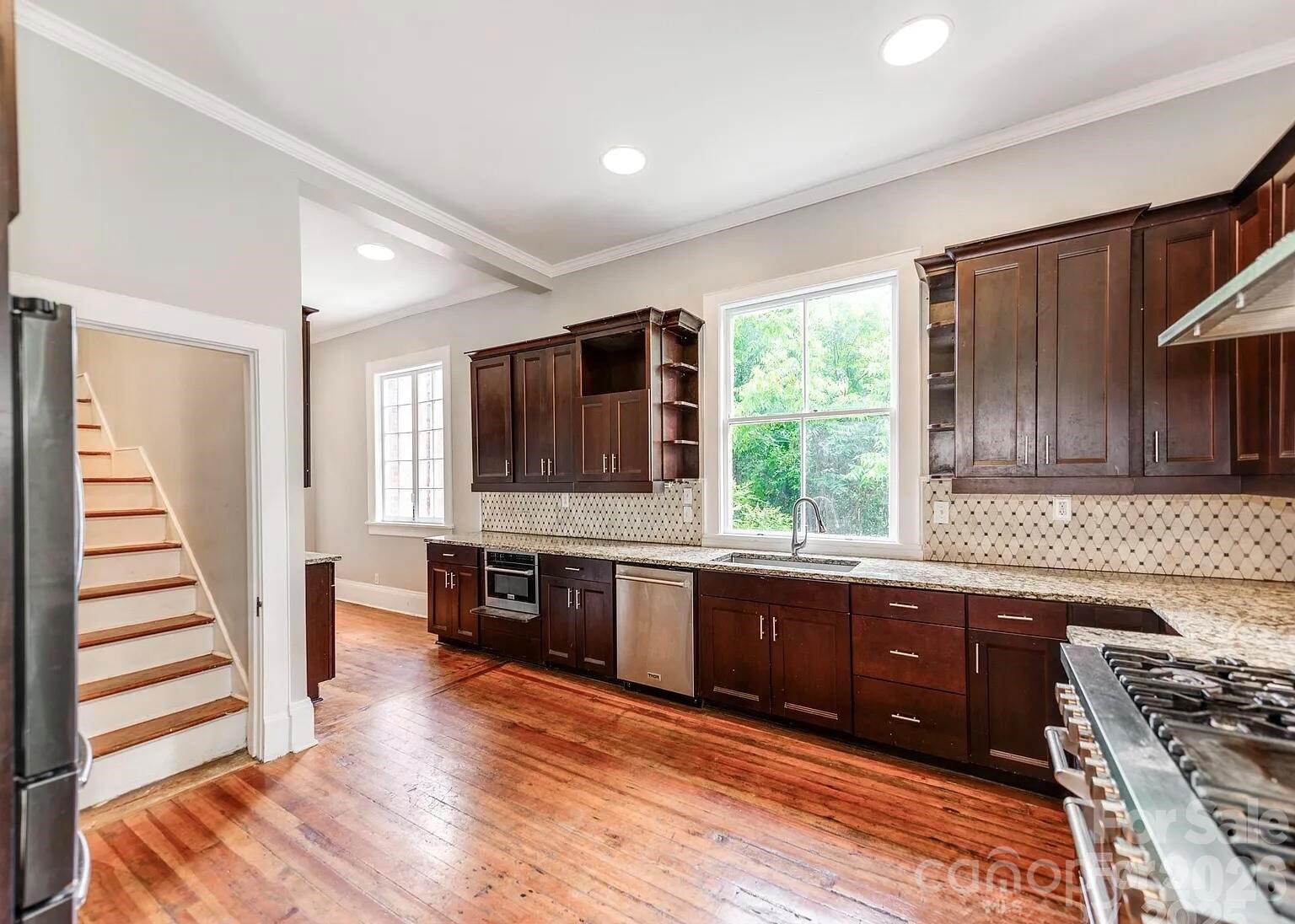 128 W End Street — Chester