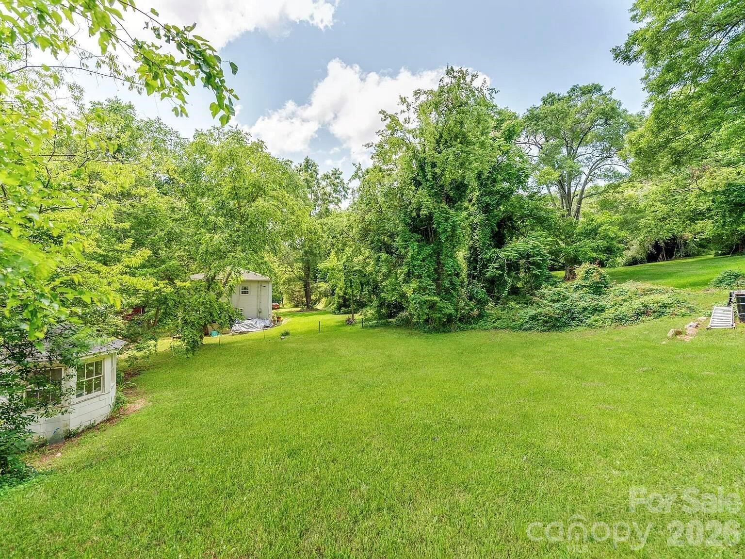 128 W End Street — Chester