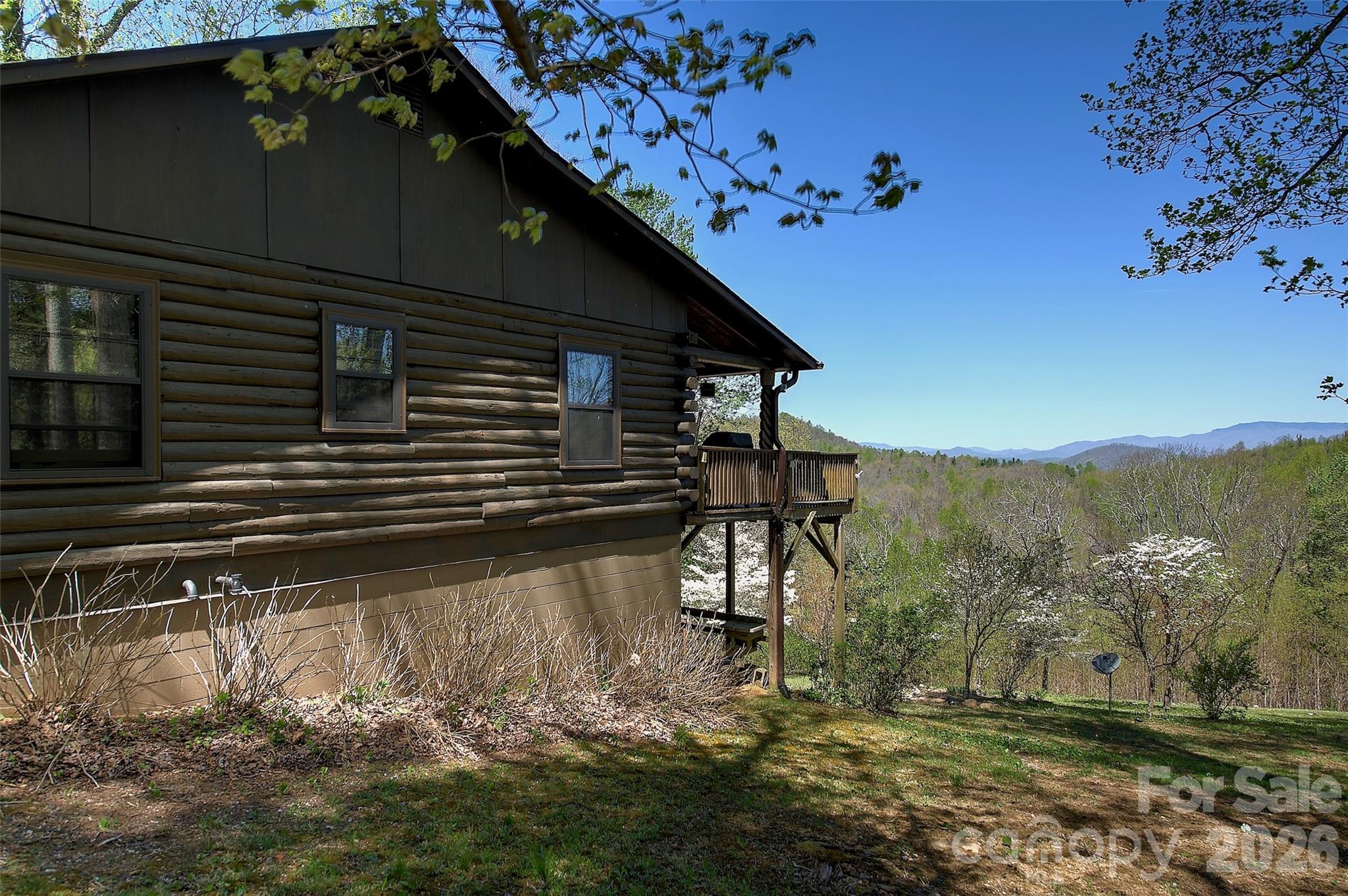 551 Carvers Knob Road — Spruce Pine