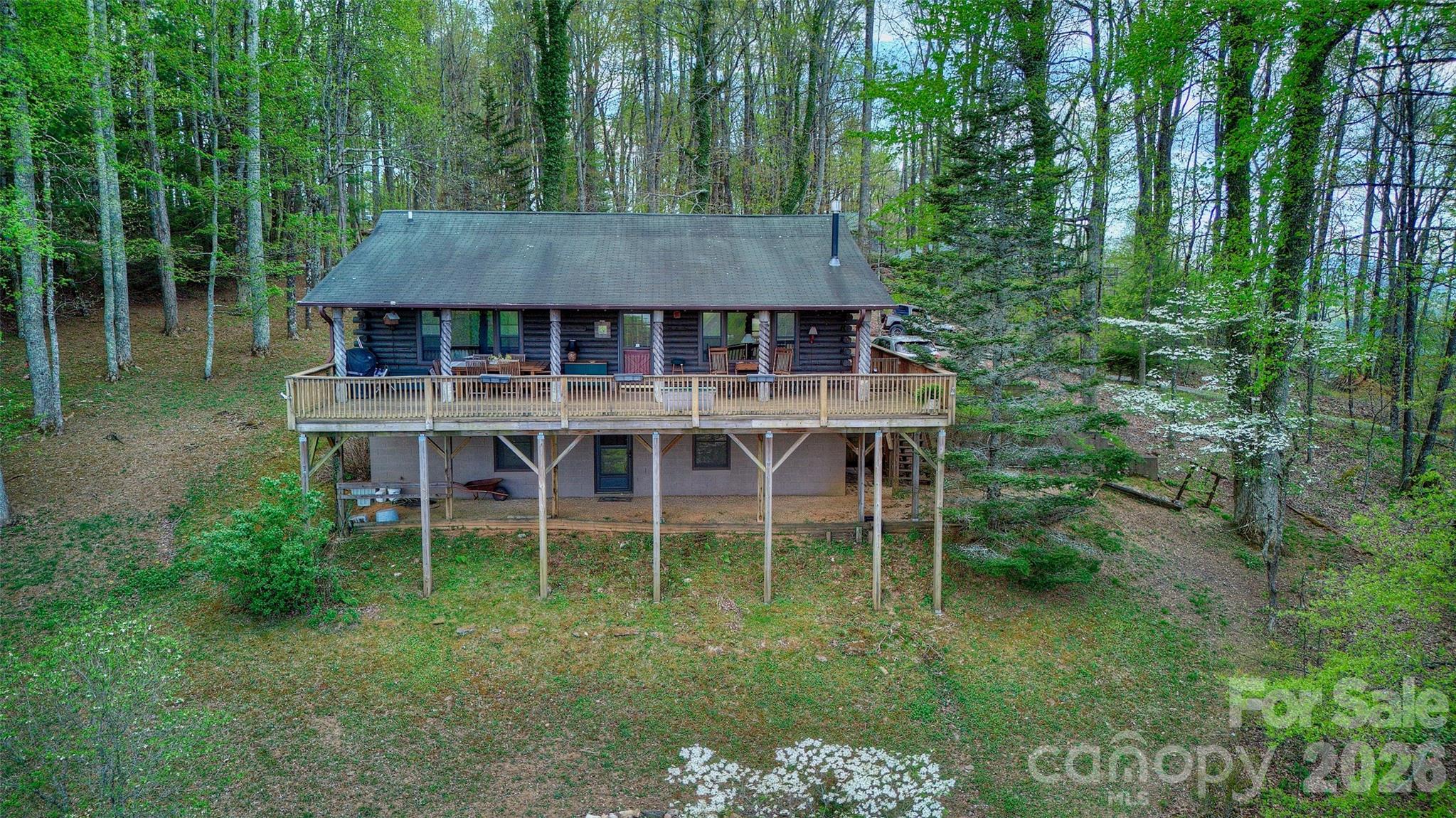 551 Carvers Knob Road — Spruce Pine