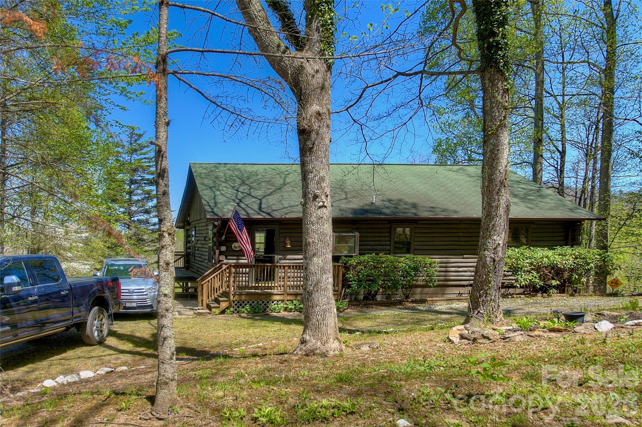 551 Carvers Knob Road — Spruce Pine